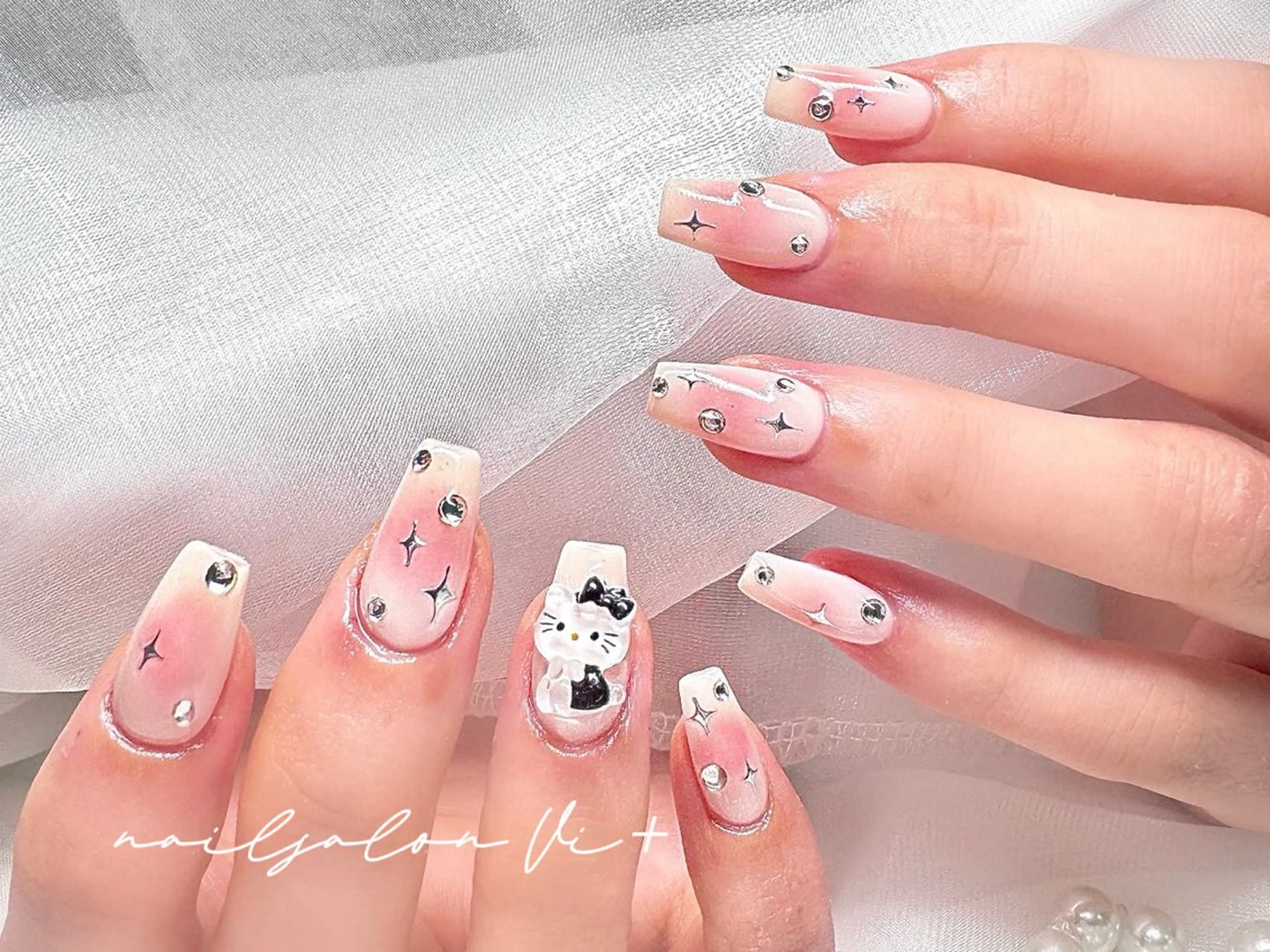 ネイル ハンドネイル ✨Nailsalon Vi+✨のネイルデザイン
