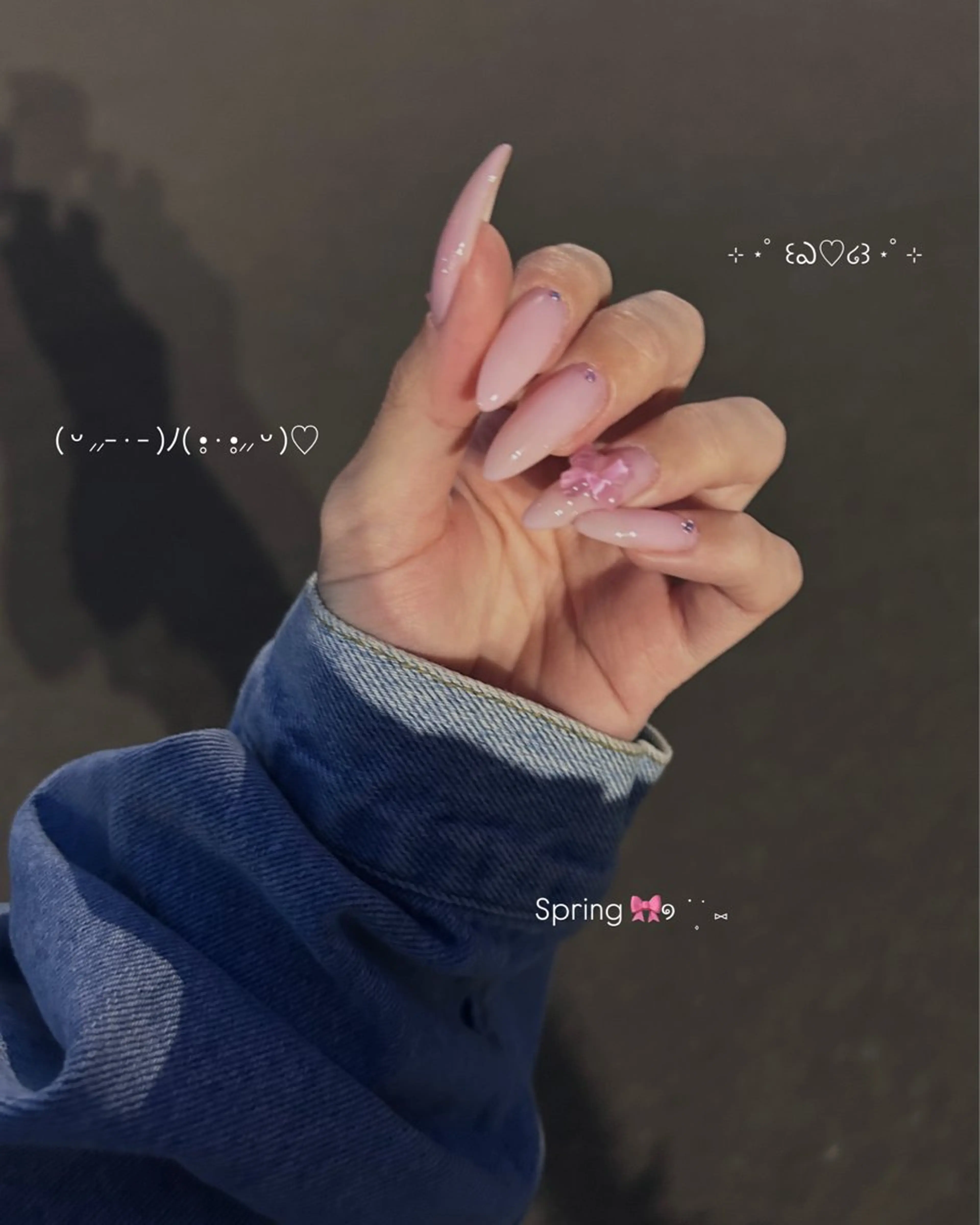 ネイル mikoto 🎀 艶々美フォルムのネイルデザイン