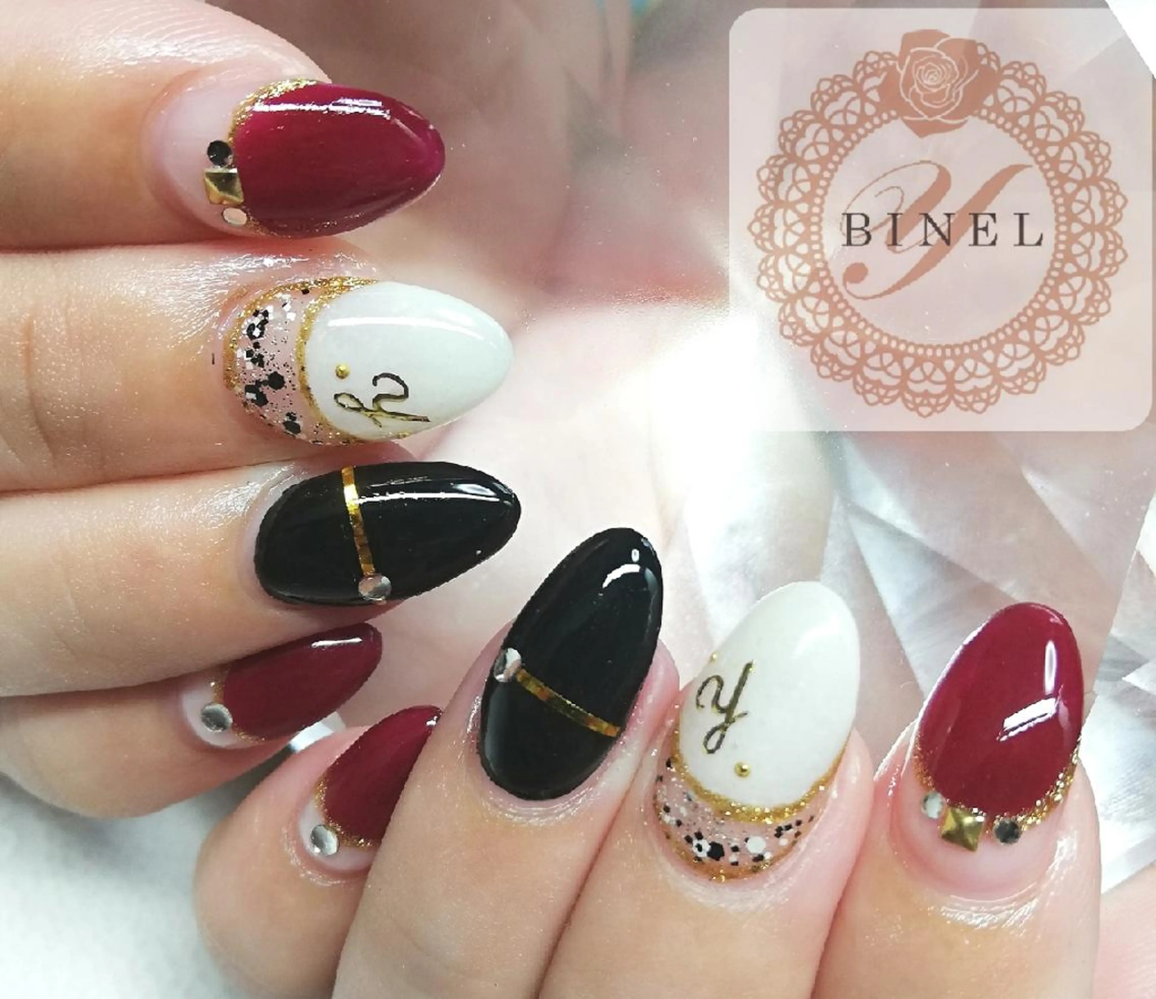 ネイル 持ち込み ハンドネイル Nail Salon Y.BINELのネイルデザイン