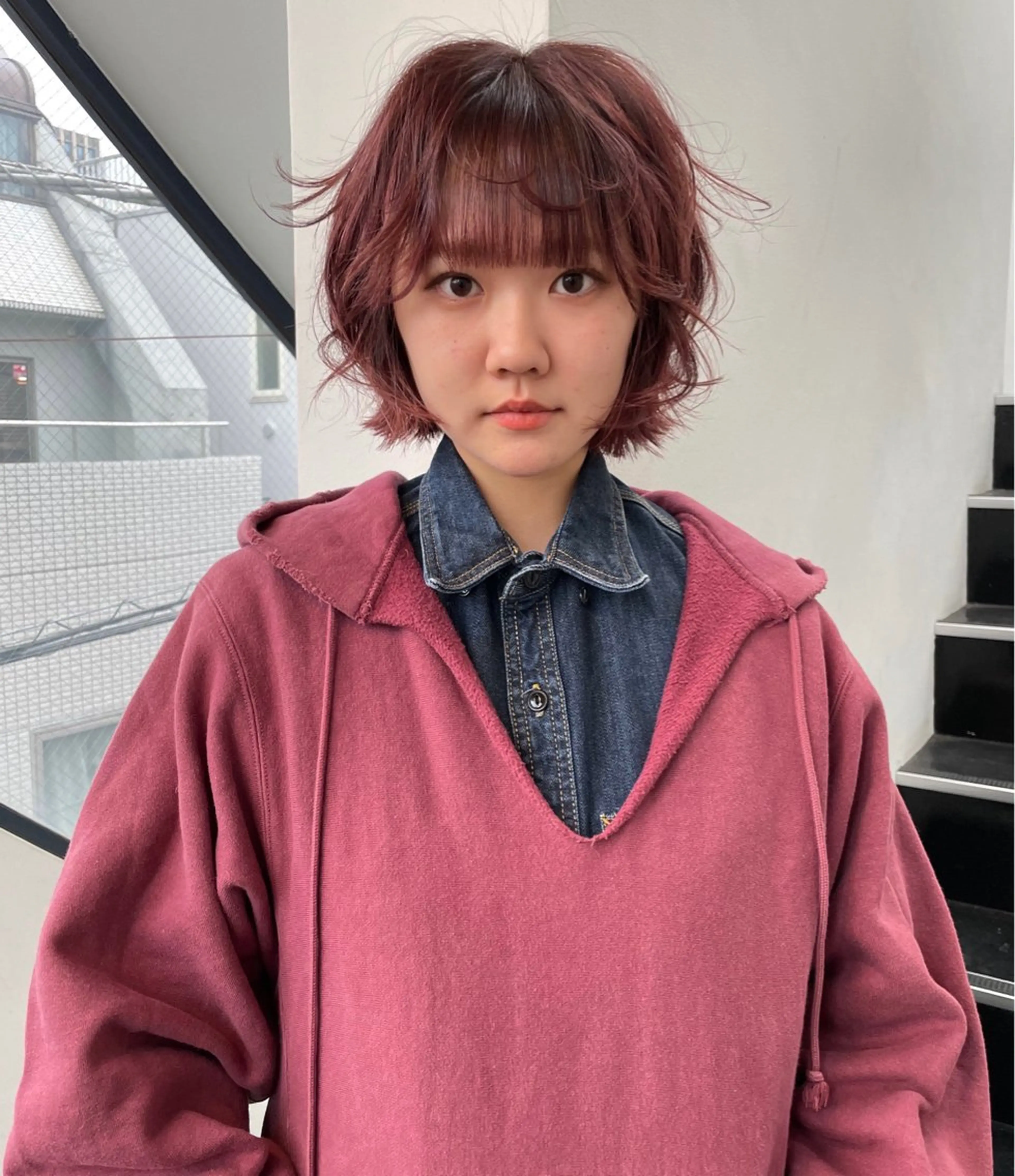 ショート カラー ブリーチ ファッションに 溶け込むstyleのヘアスタイル