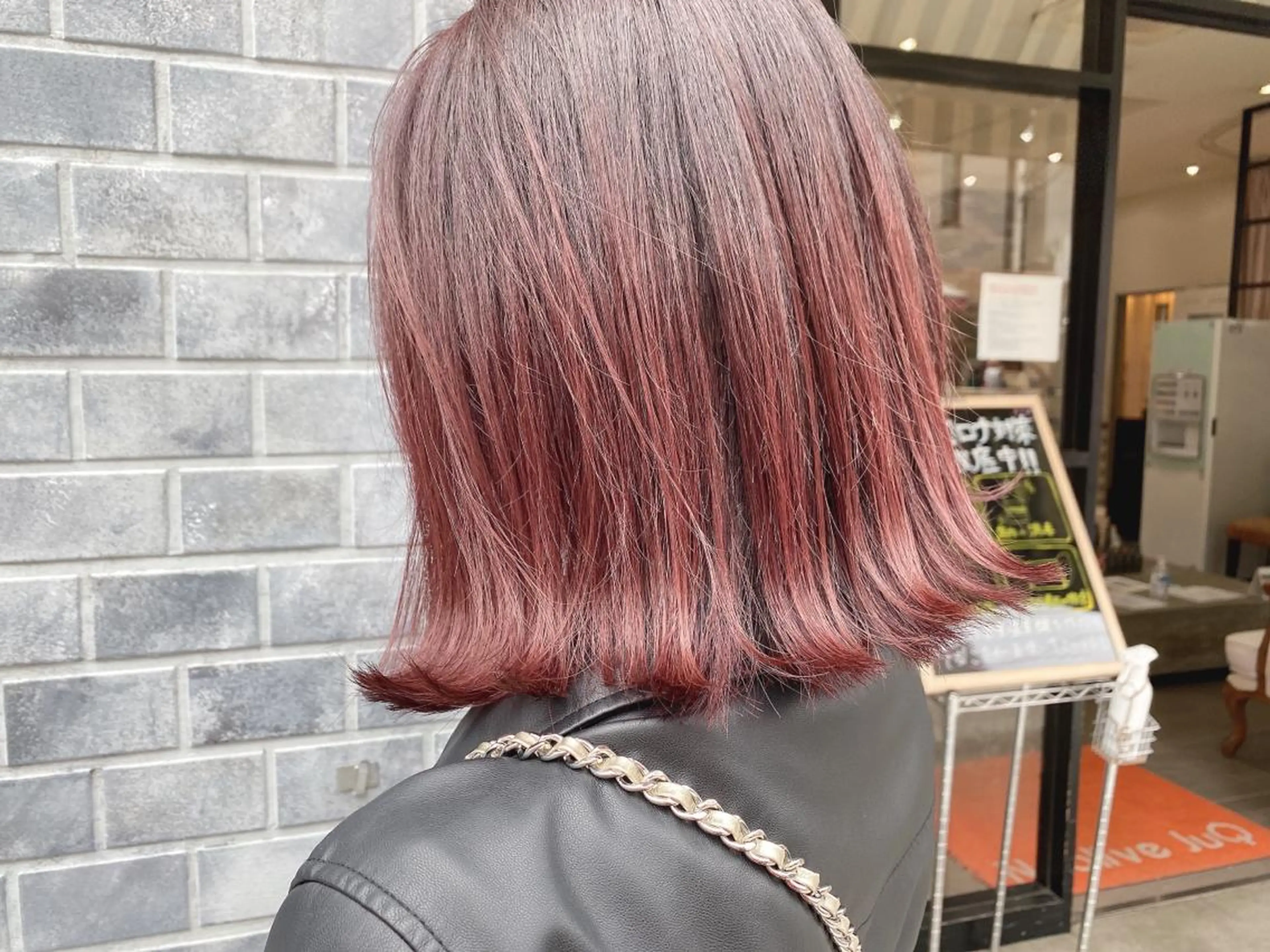 ミディアム カラー ピンクカラー ✳︎SERA✳︎ 平日のみご案内のマツエク・マツパデザイン