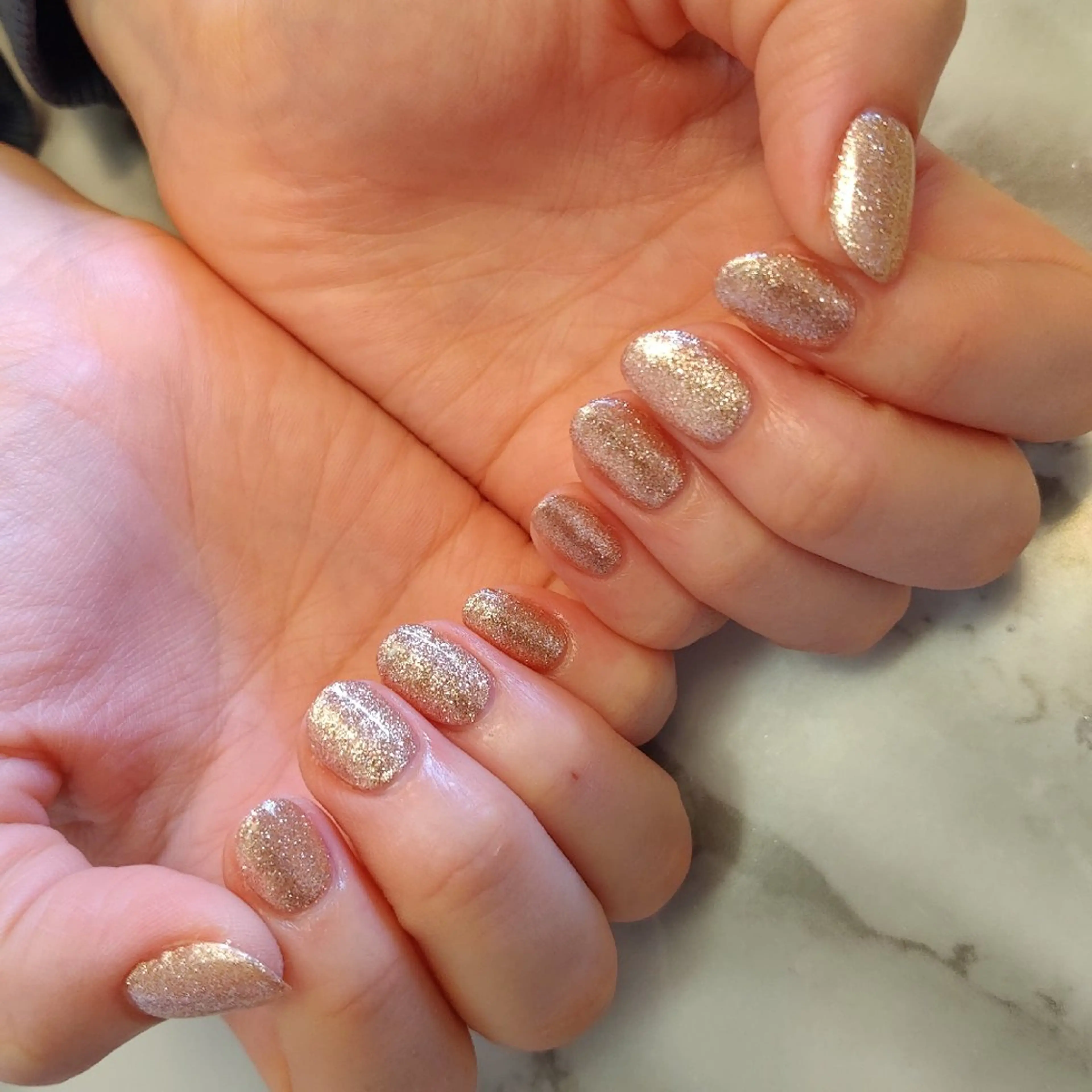 ネイル ラメ(グリッター) ジェヌインネイル 河内のネイルデザイン