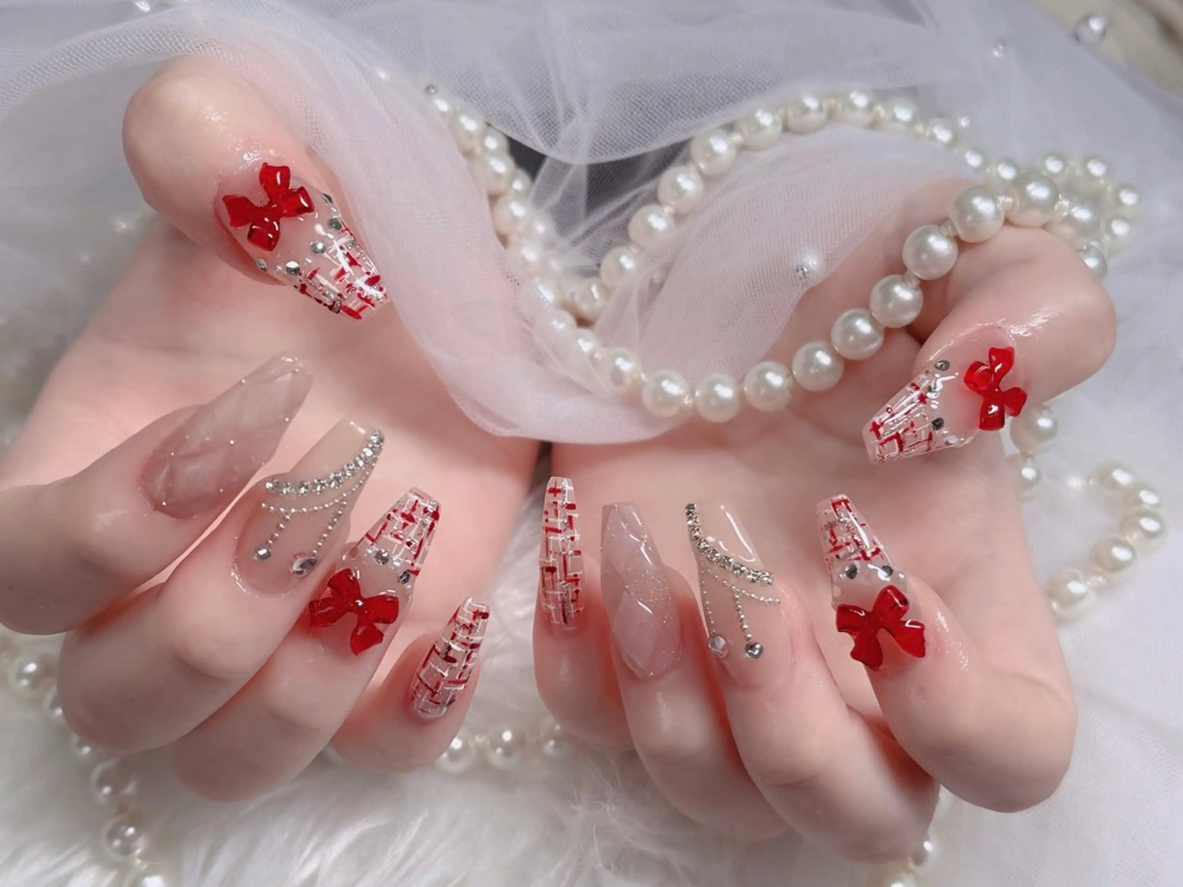ネイル オーロラネイル フレンチネイル ジェルネイル ハロウィン キラキラネイル ハンドネイル H.baby Nail Salonのネイルデザイン
