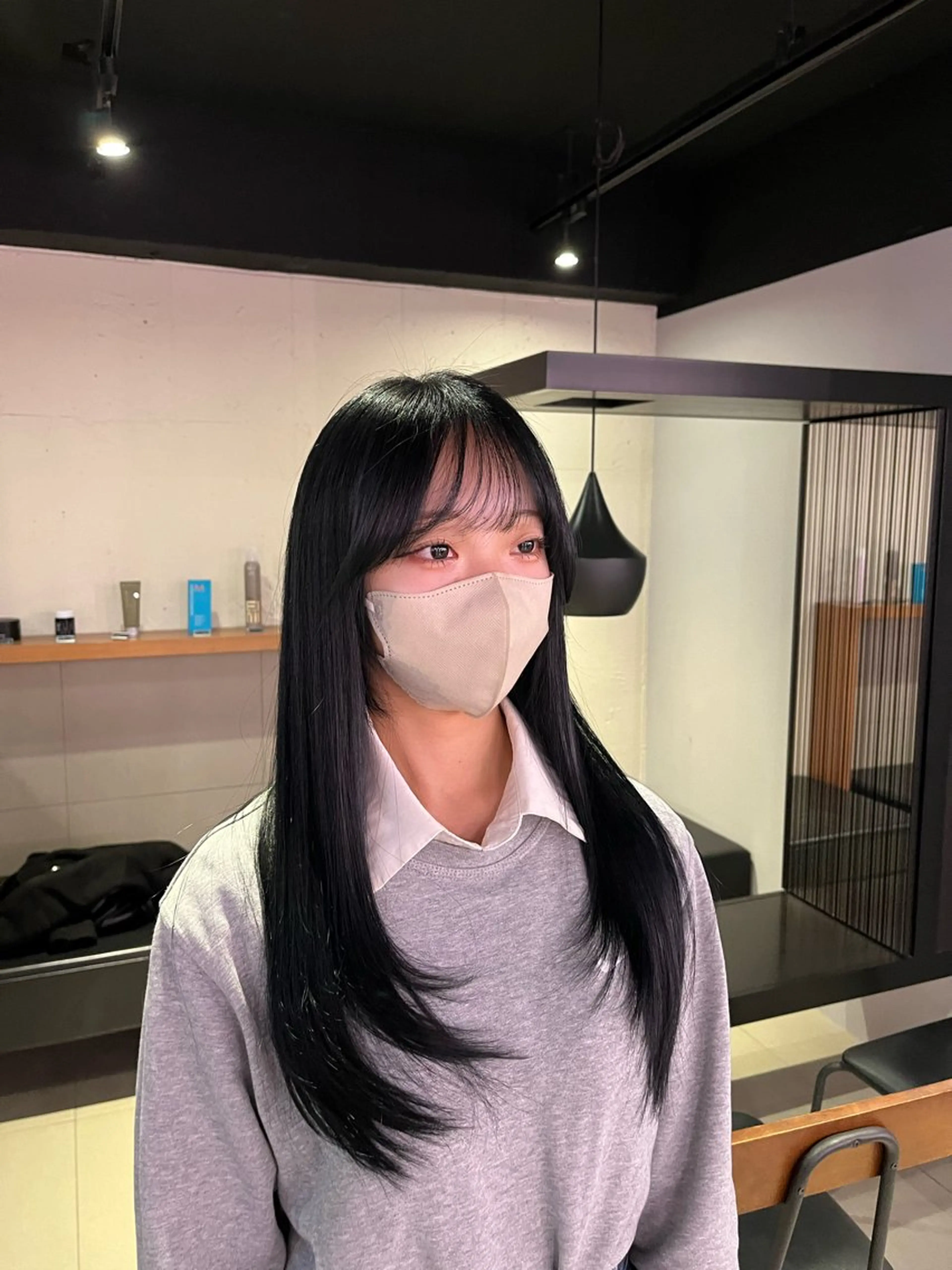 前髪･顔周りポイントストレートの写真