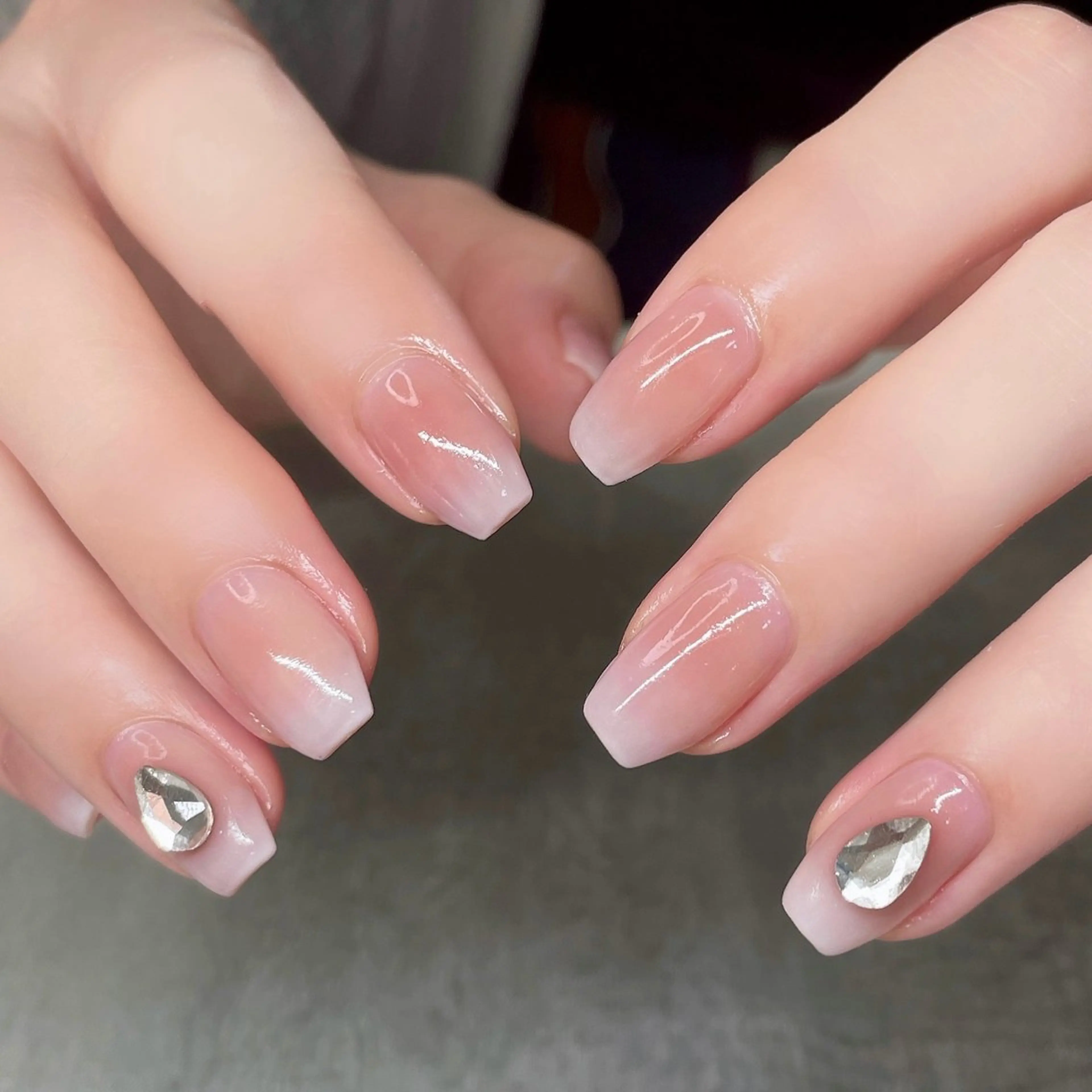 ネイル ストーンネイル ハンドネイル Nailist suzuのネイルデザイン