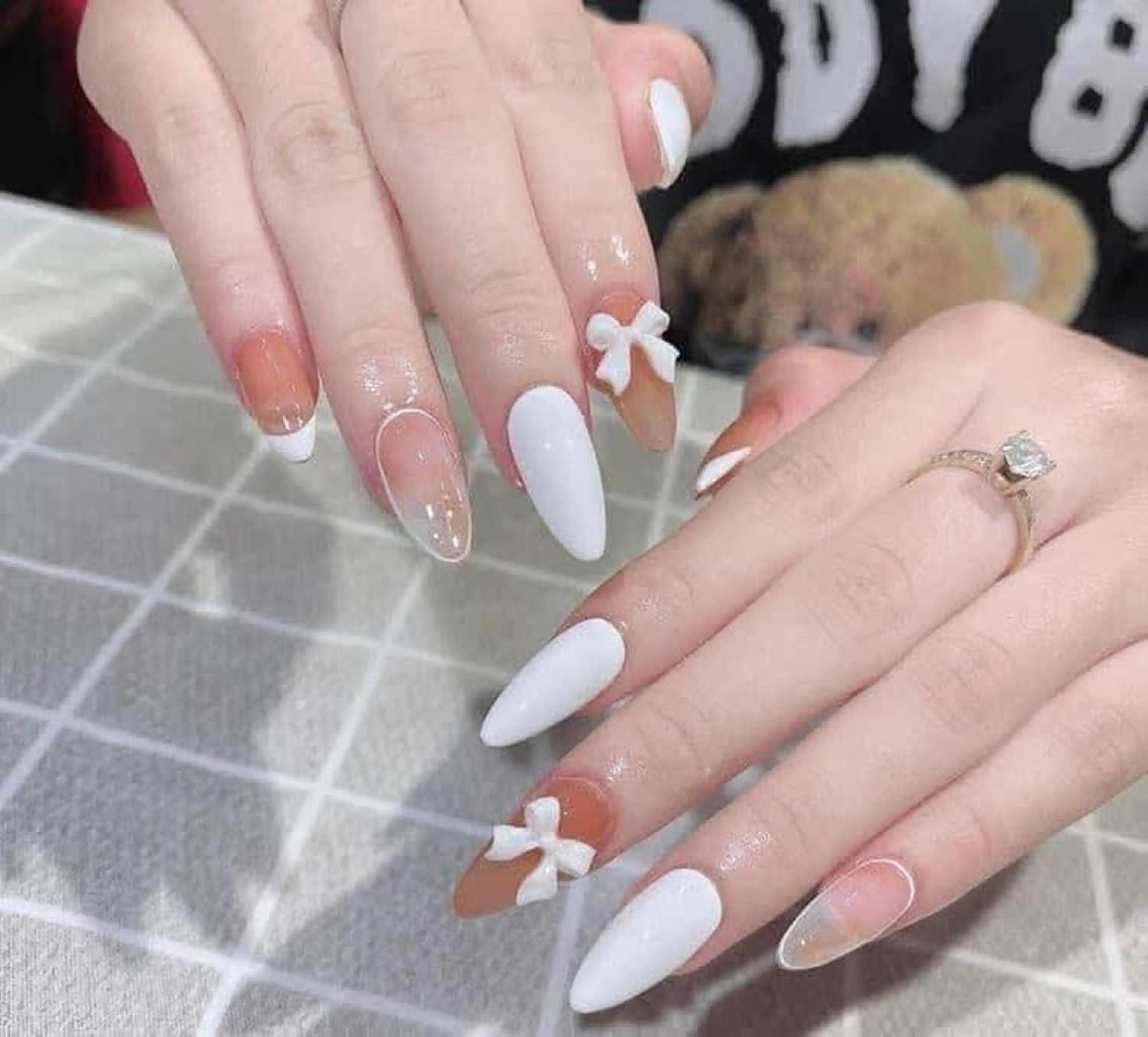 ロング 韓国風ヘア ハンドネイル Bling Salonのネイルデザイン