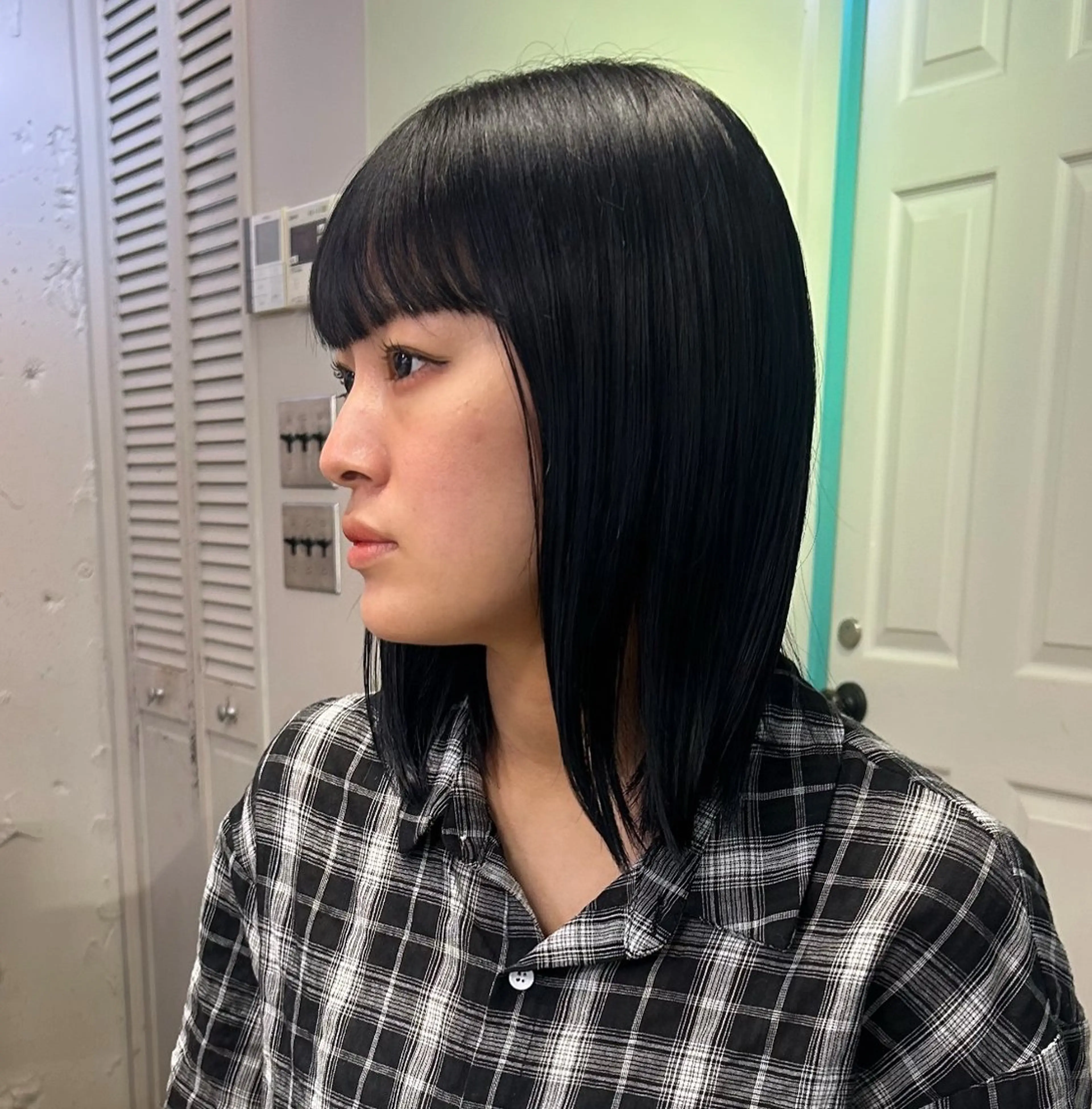 ミディアム 小顔に見えるボブ 透明感カラー🪽のヘアスタイル