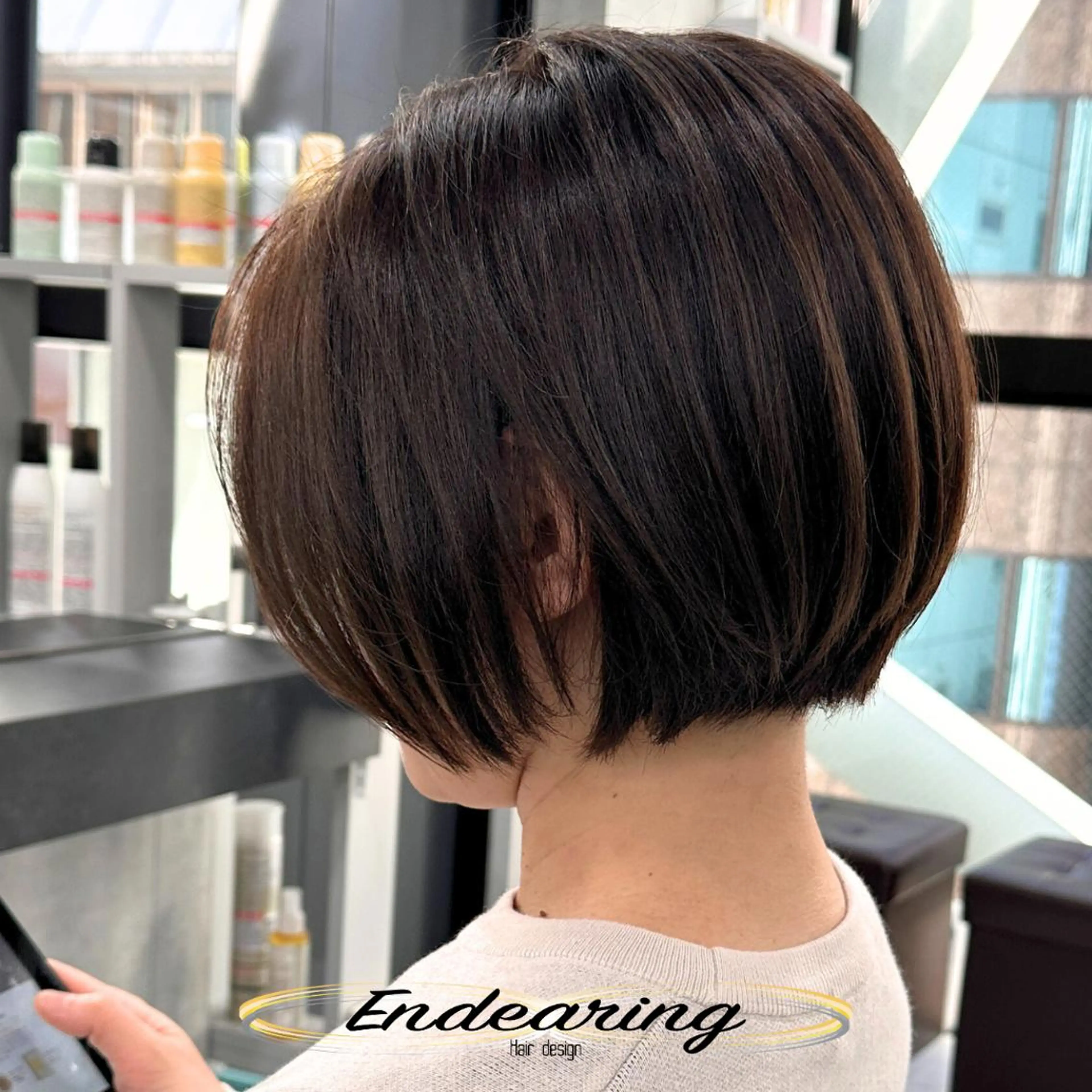 ショート 前下がりボブ ボブ レイヤーカット 似合わせカット カット ヘアカラー Endearing 銀座/レイヤーカットのヘアスタイル