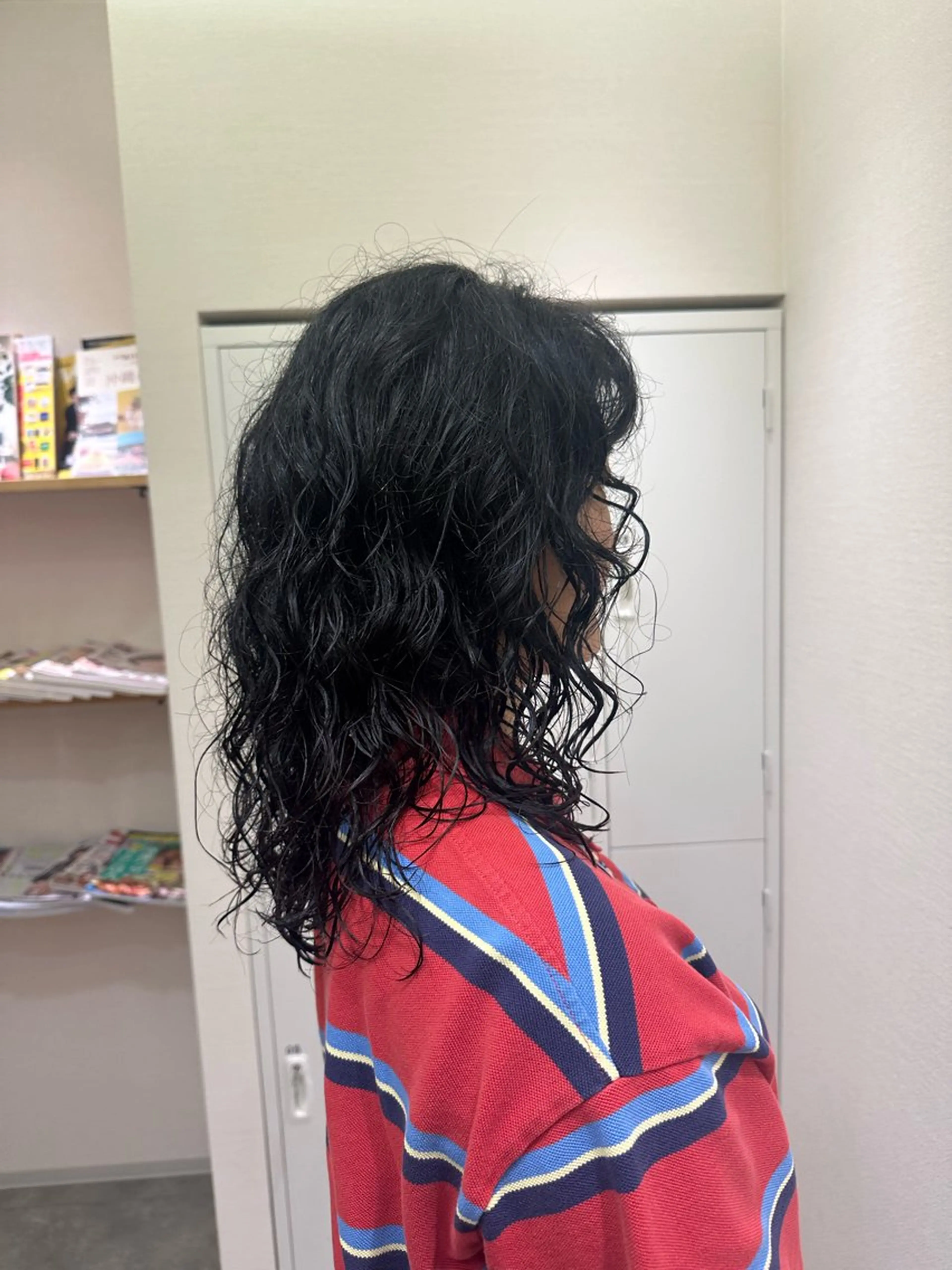 ミディアム パーマ ミディアムパーマ スパイラルパーマ ロジェブルー 川合【和泉中央】のヘアスタイル