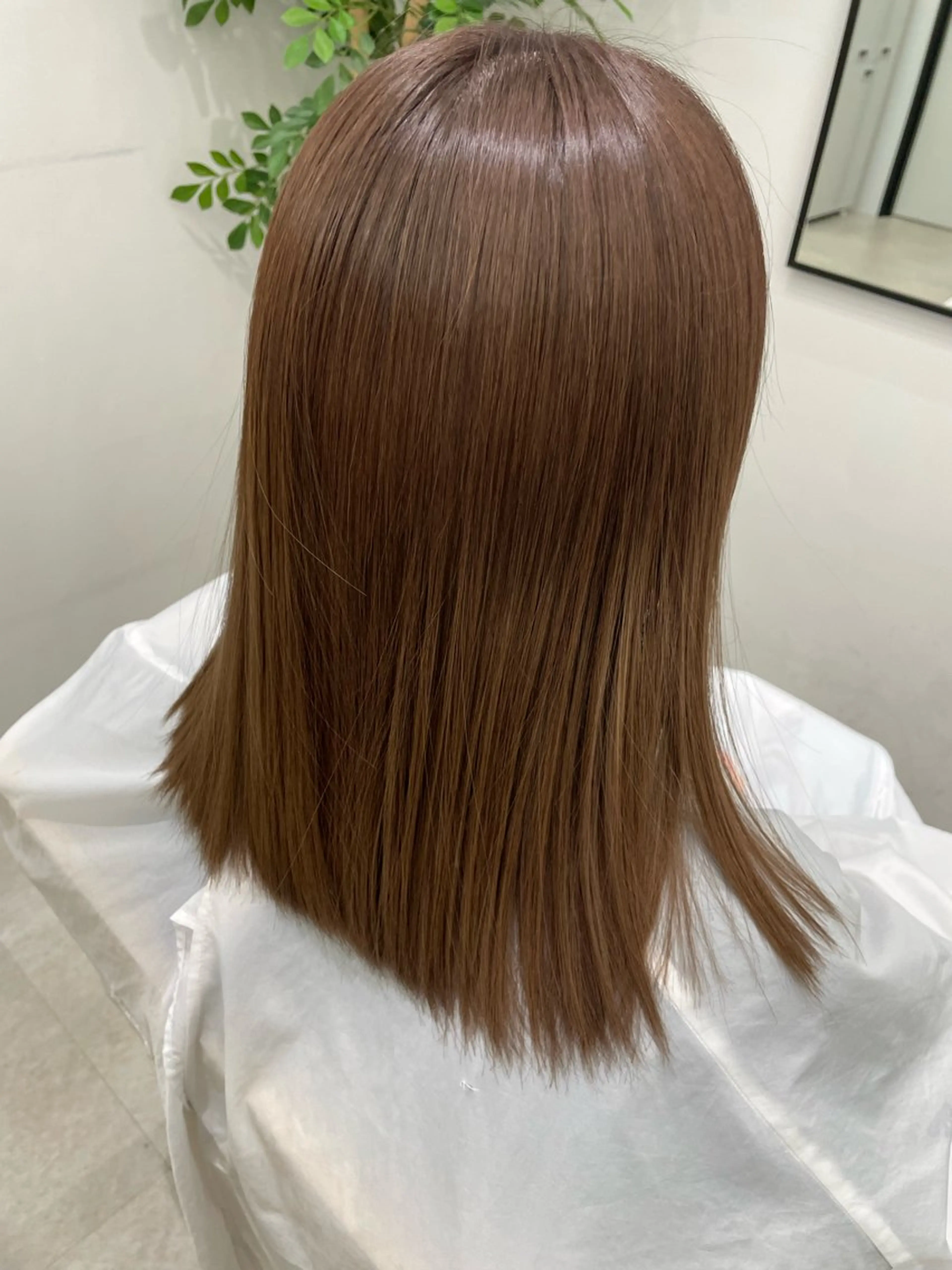 セミロング 丸岡 成穂のヘアスタイル
