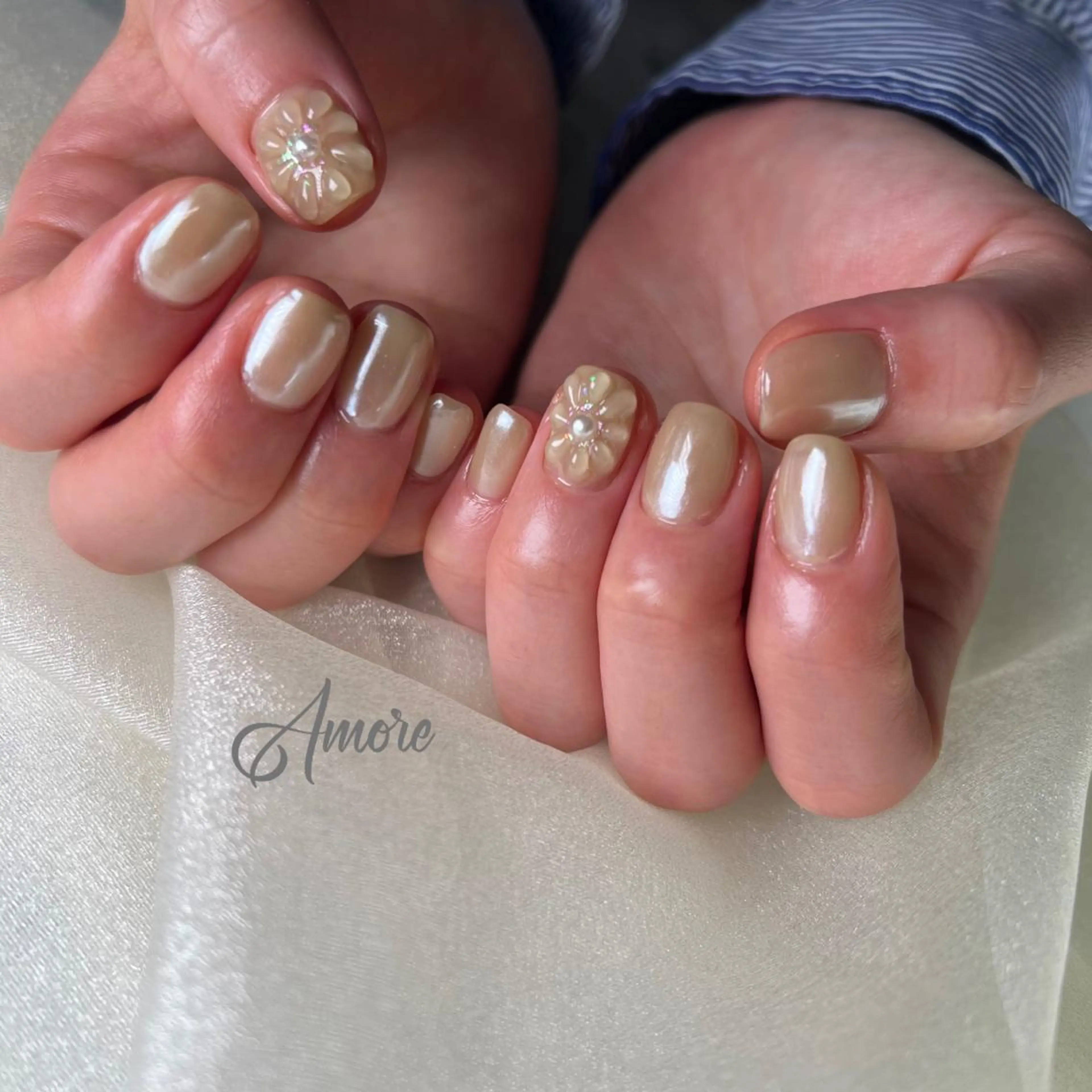 ネイル ジェルネイル 氷ネイル・うるうるネイル マグネットネイル ミラーネイル ニュアンスネイル You kyehwaのネイルデザイン