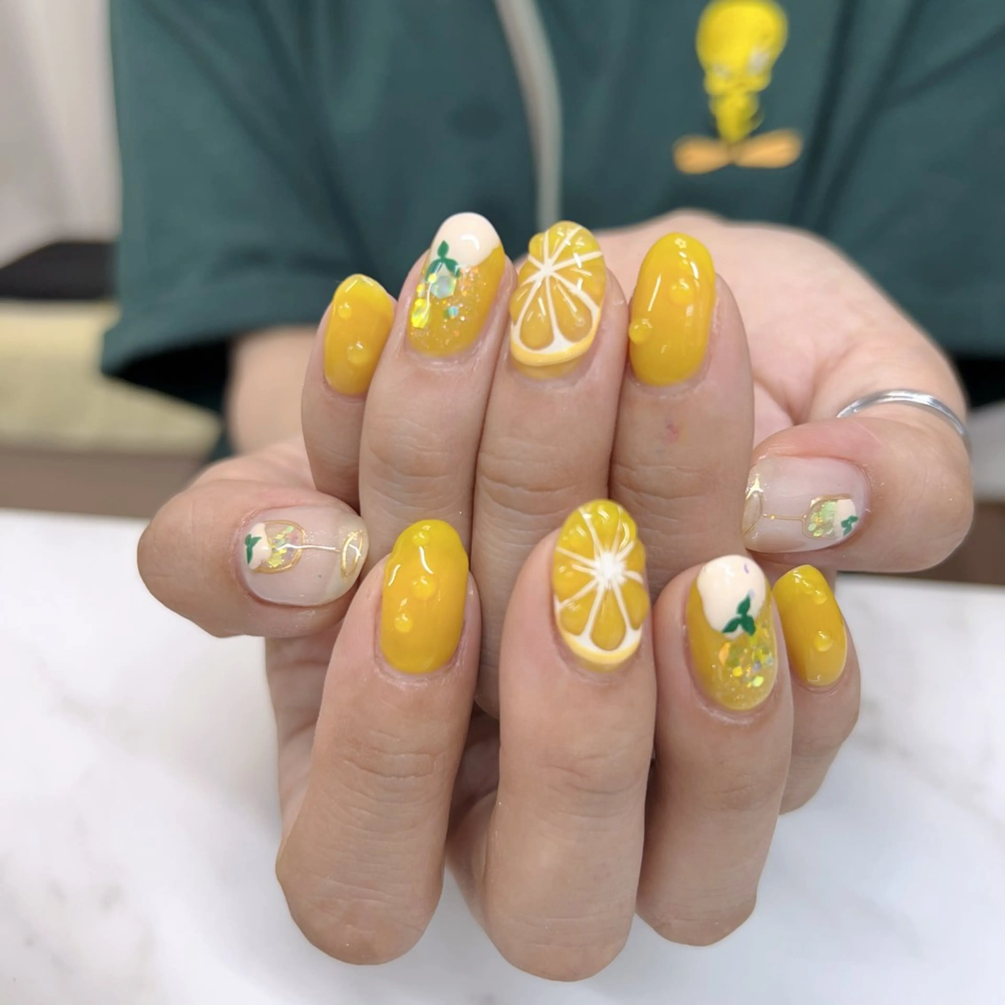 ネイル 成人式 フレンチネイル ジェルネイル グラデーション マグネットネイル ハンドネイル ハンドケア Rika  nail cocoのネイルデザイン