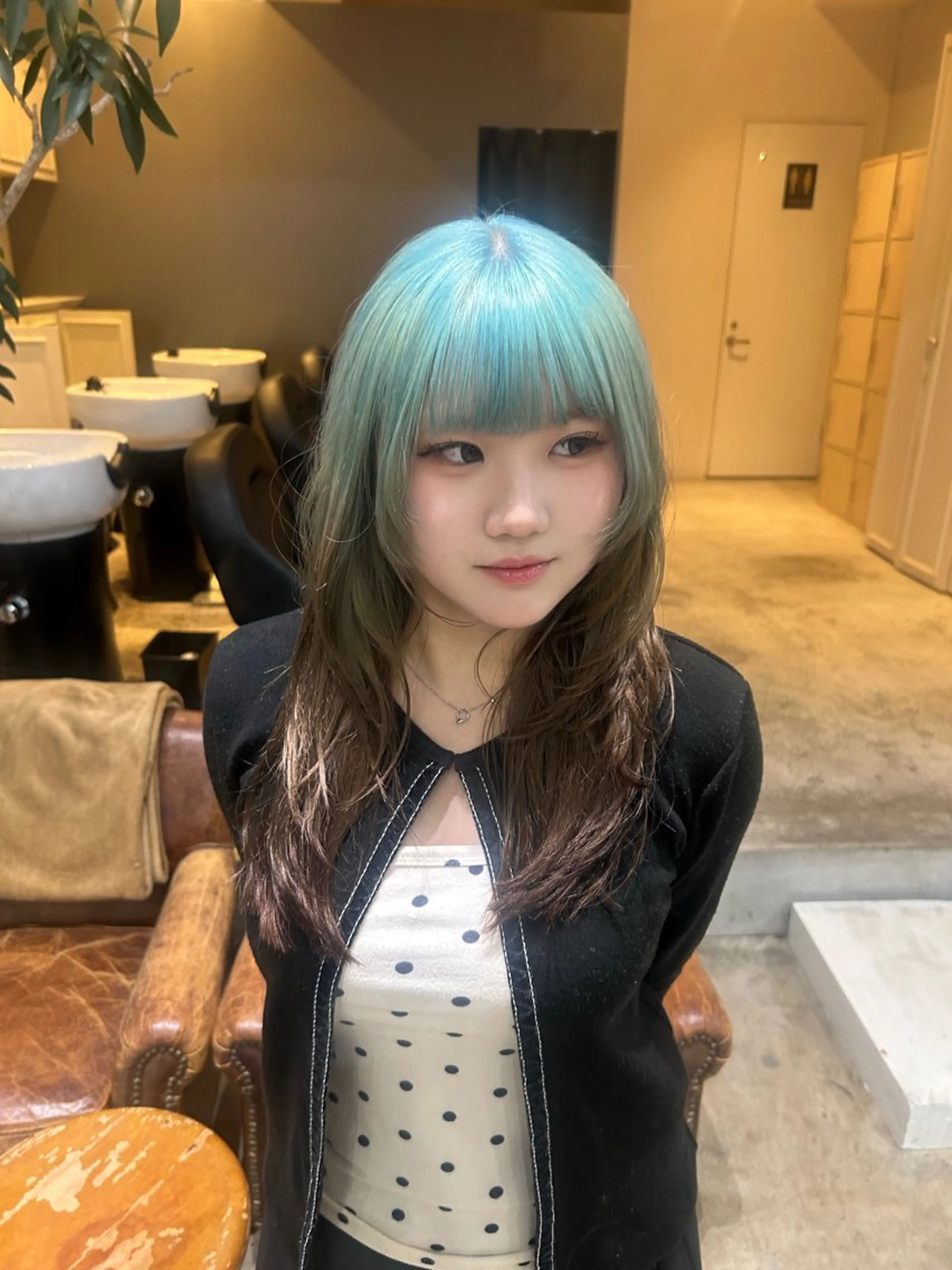 ロング カラー カット ヘアカラー 髪質改善×ハイトーン レイヤー天神美容室のヘアスタイル