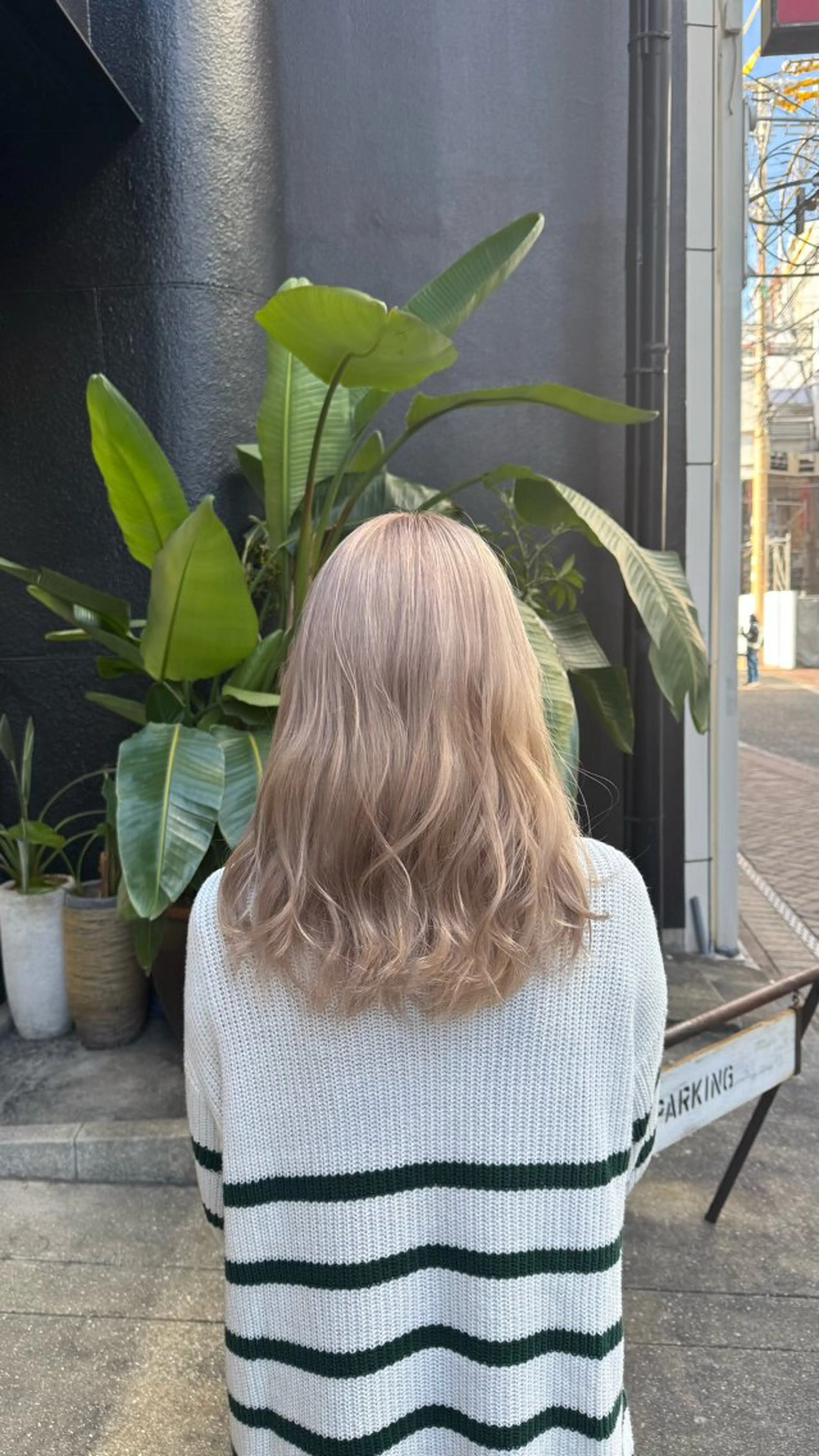 カラー＋トリートメント（ブリーチダブルカラー）の写真