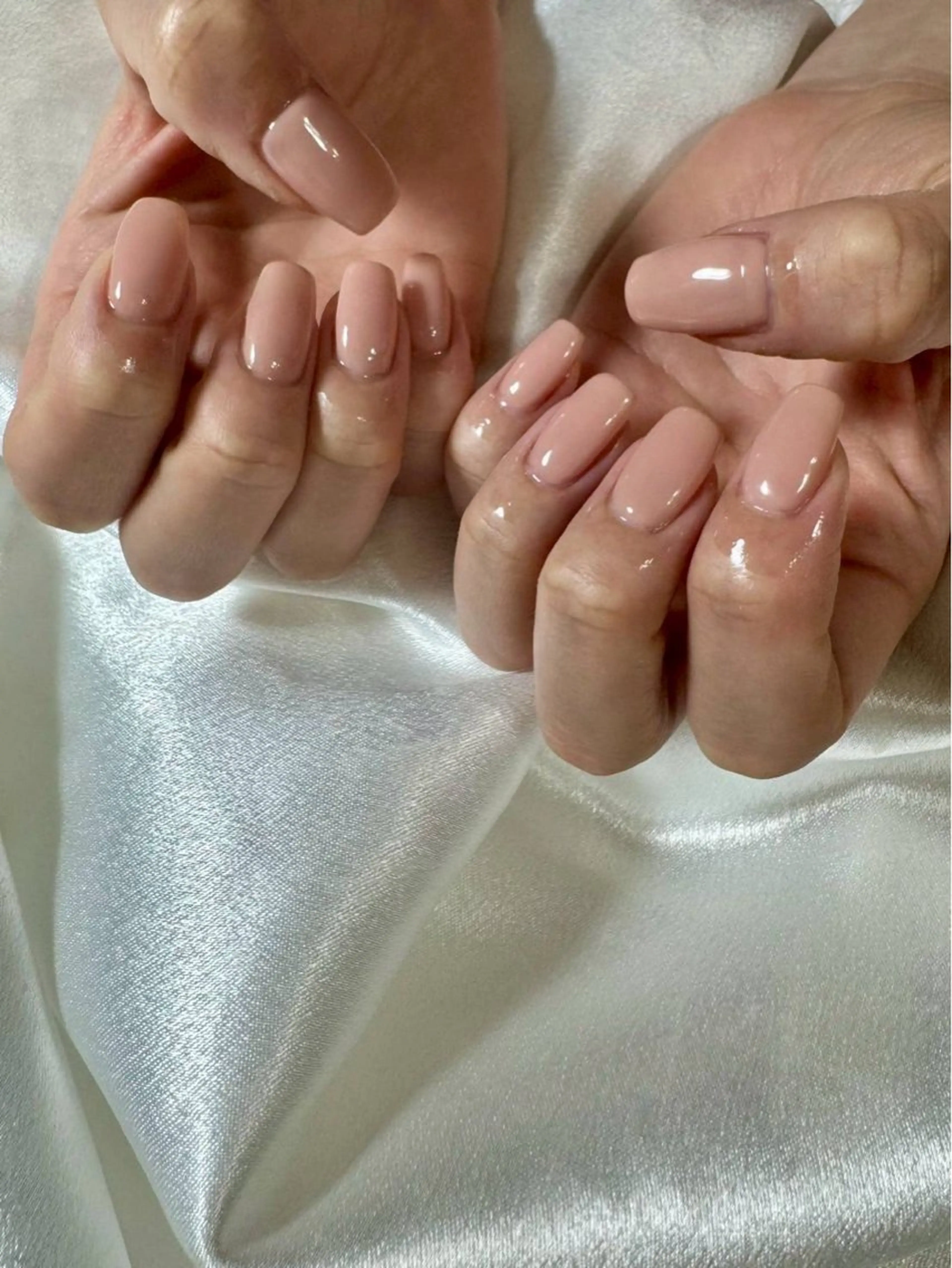 ネイル オーロラネイル フットネイル フレンチネイル ジェルネイル マグネットネイル ハンドネイル mogunail &blowのネイルデザイン