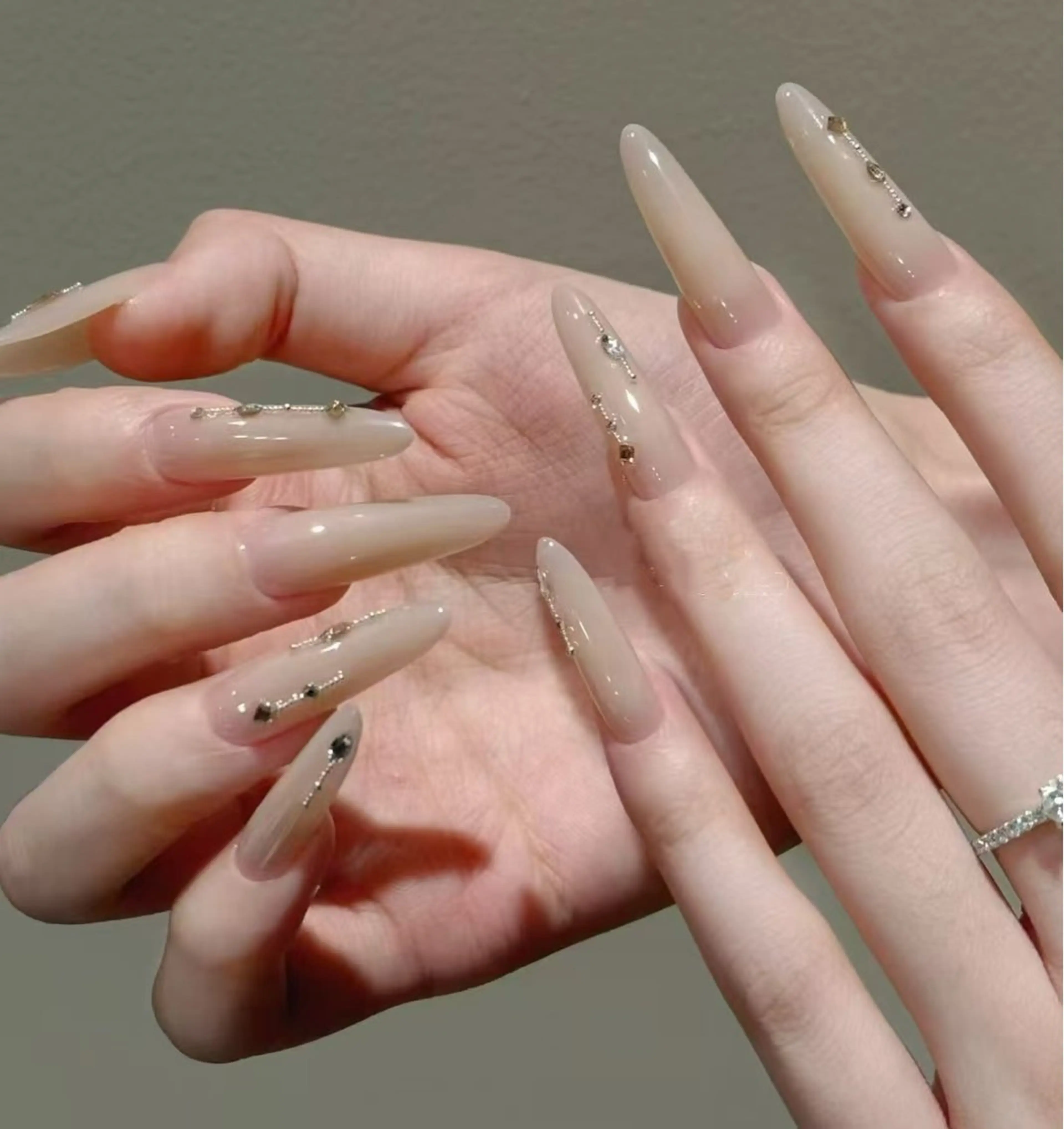 ネイル オーロラネイル フラワーネイル フットネイル フレンチネイル ジェルネイル ハンドネイル BabyYouMi nailのネイルデザイン