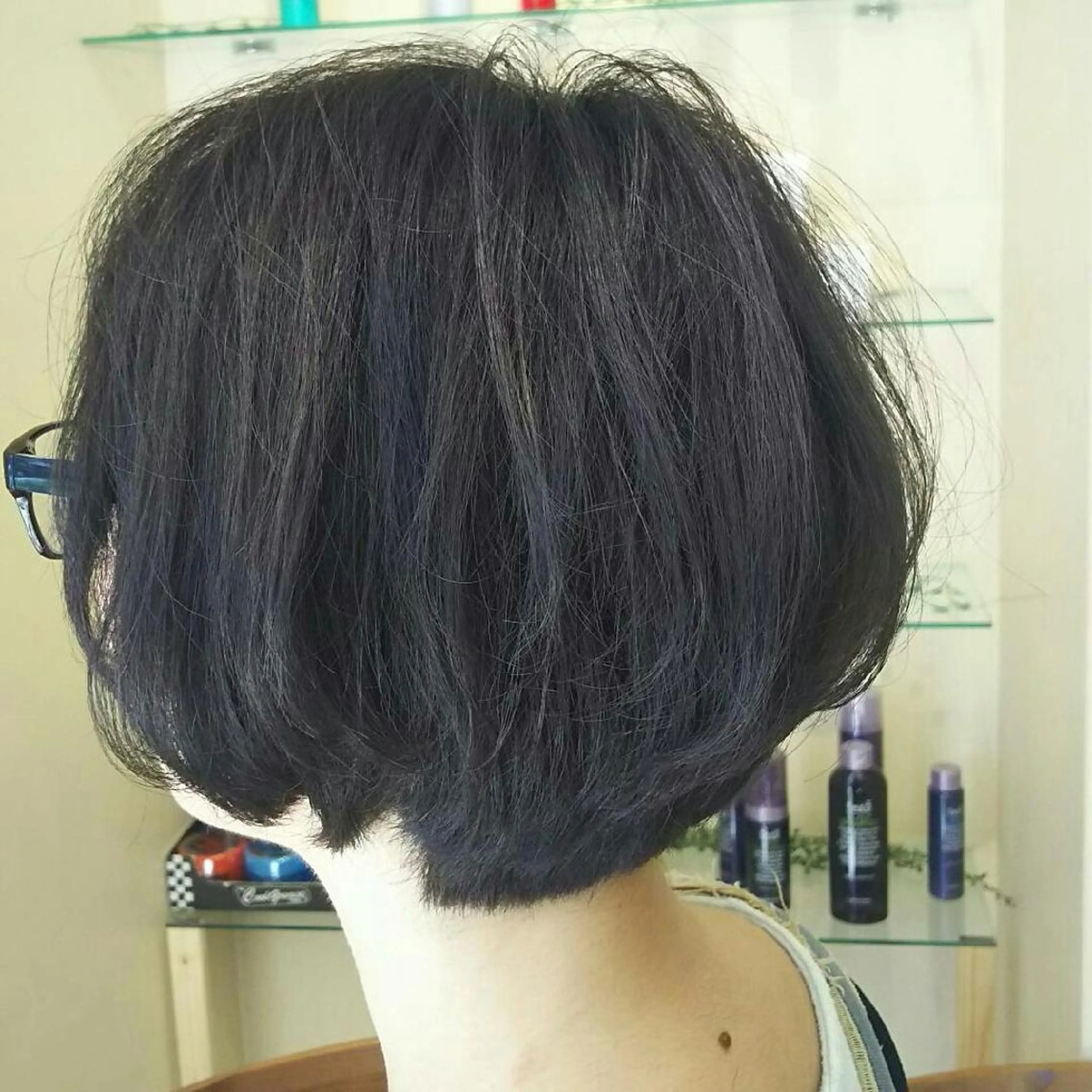 ショート カラー アッシュ SHAFT Ieiriのヘアスタイル