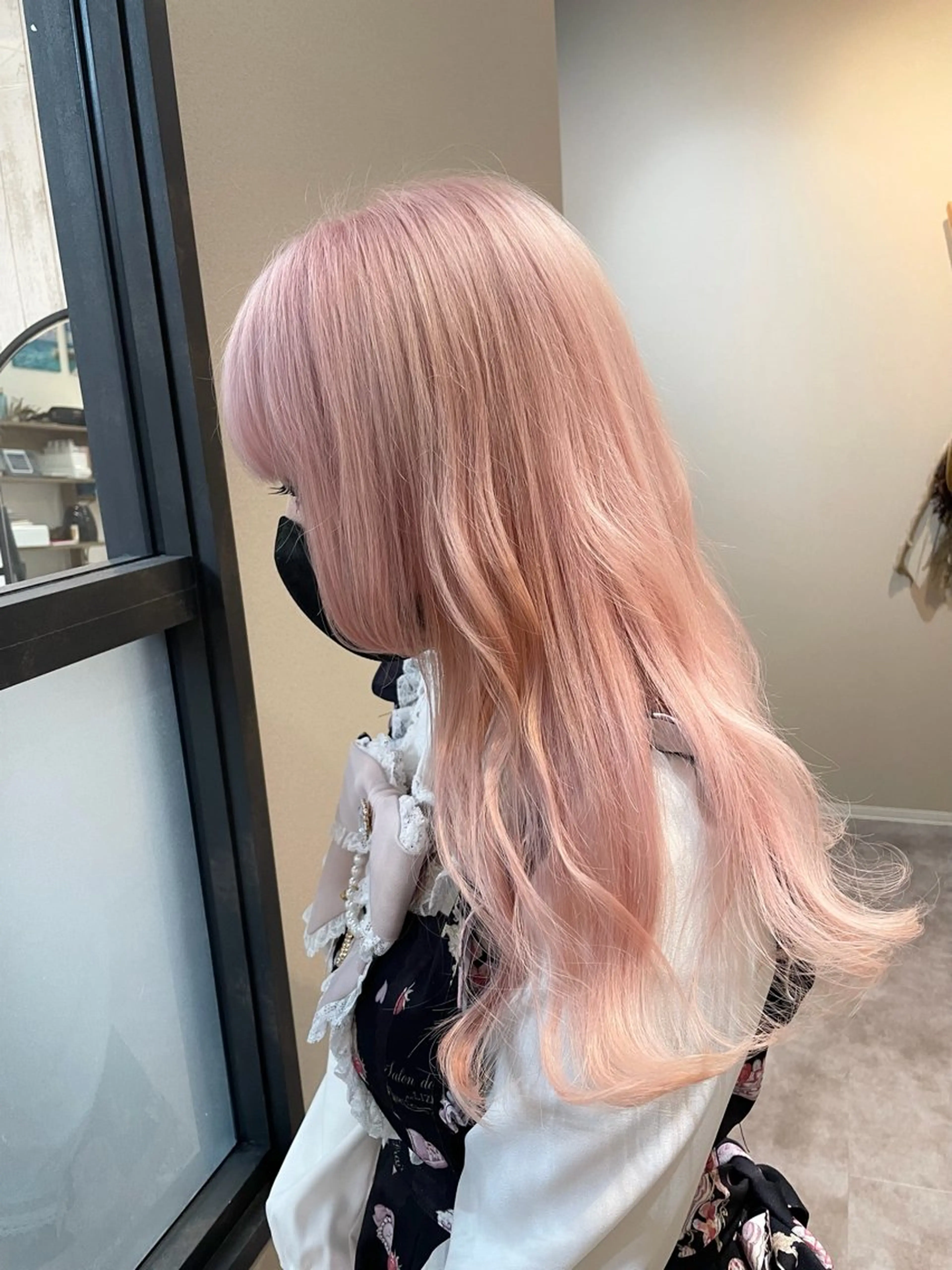 ロング ヘアカラー ブリーチ特化🎖️ピ ンクカラー高橋さやかのヘアスタイル