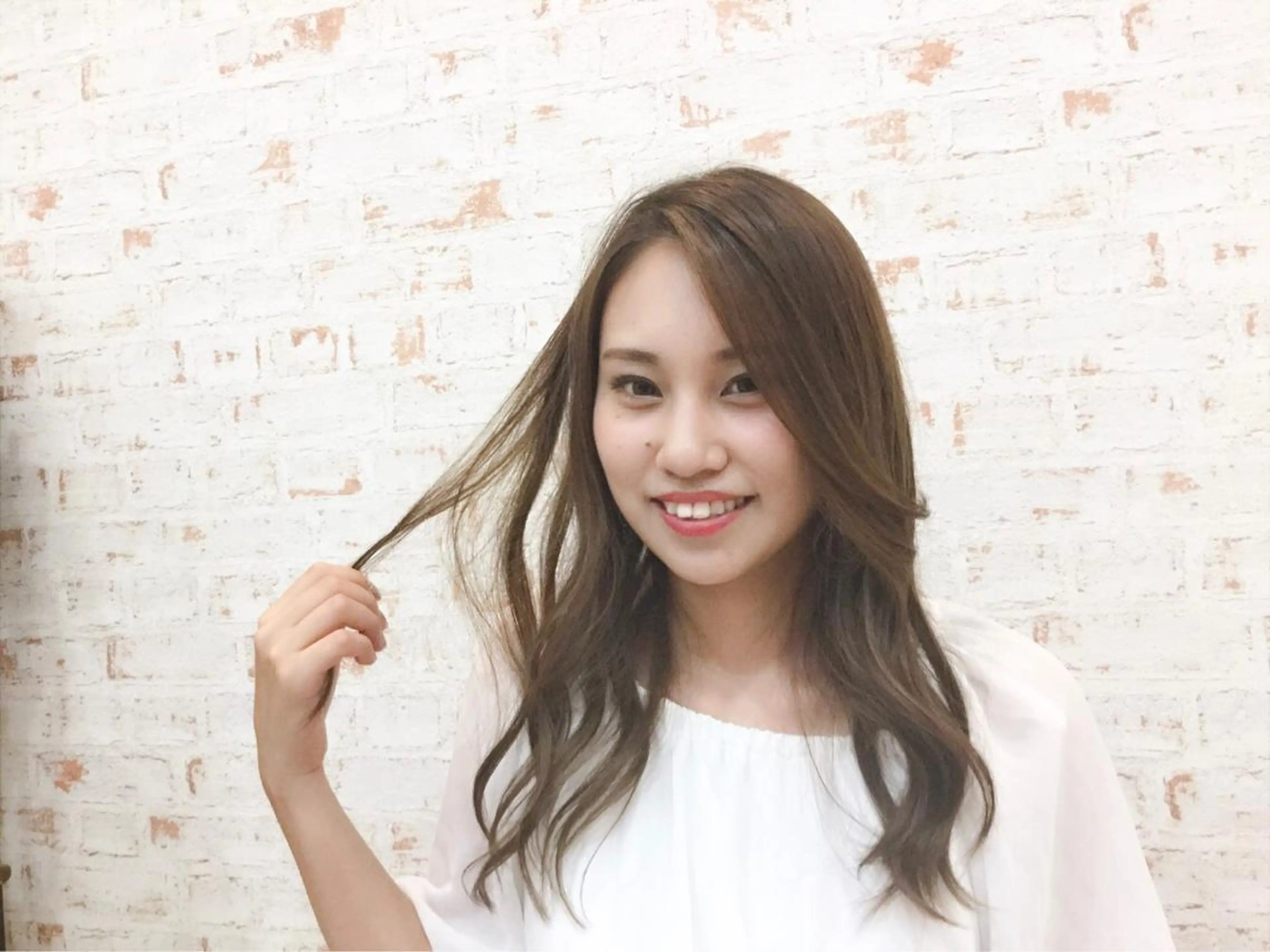 ロング カラー ヘアアレンジ KAIzen. tomoのヘアスタイル