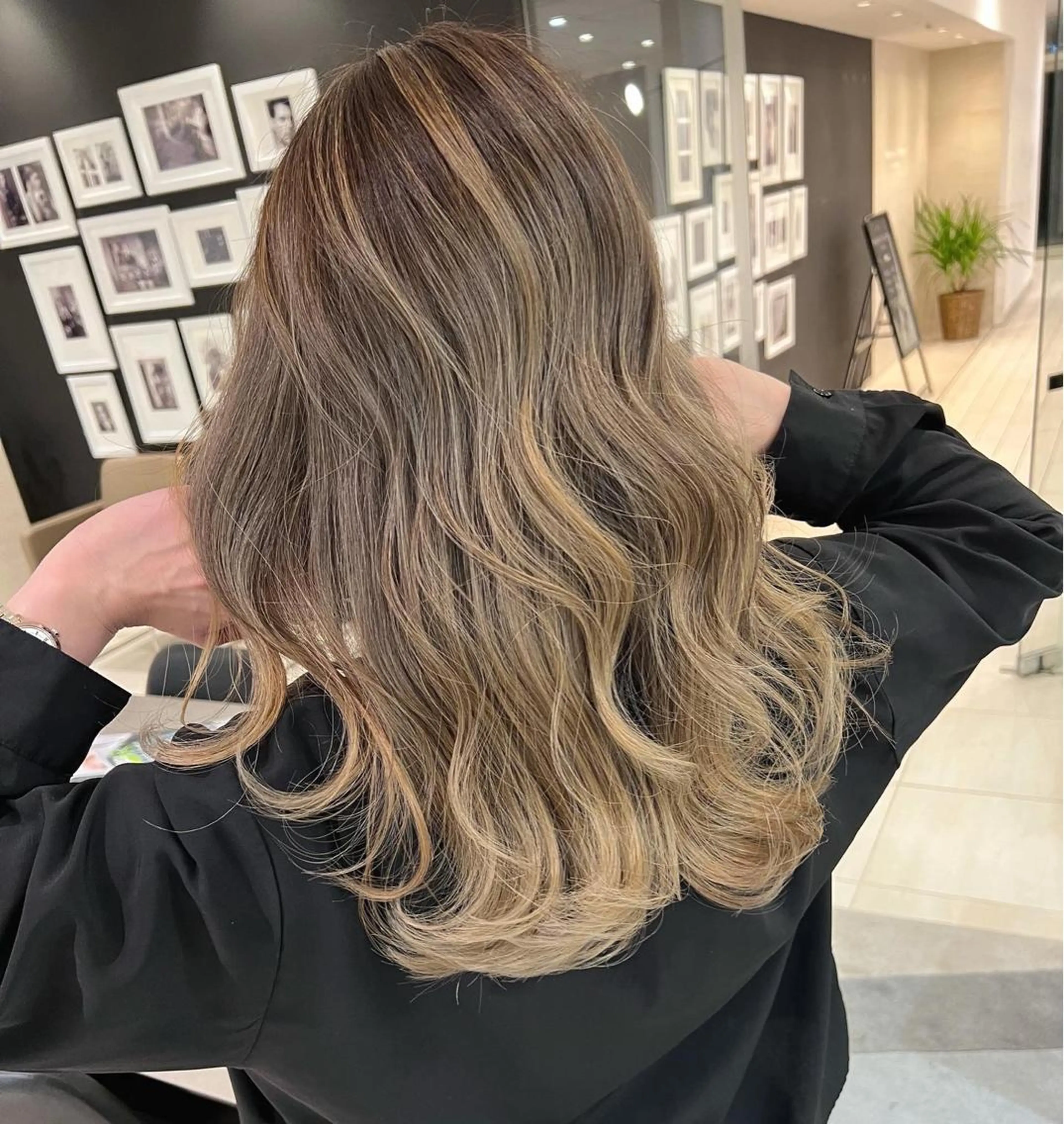 ミディアム カラー 🇺🇸海外デザイン iCON TOKYOのヘアスタイル