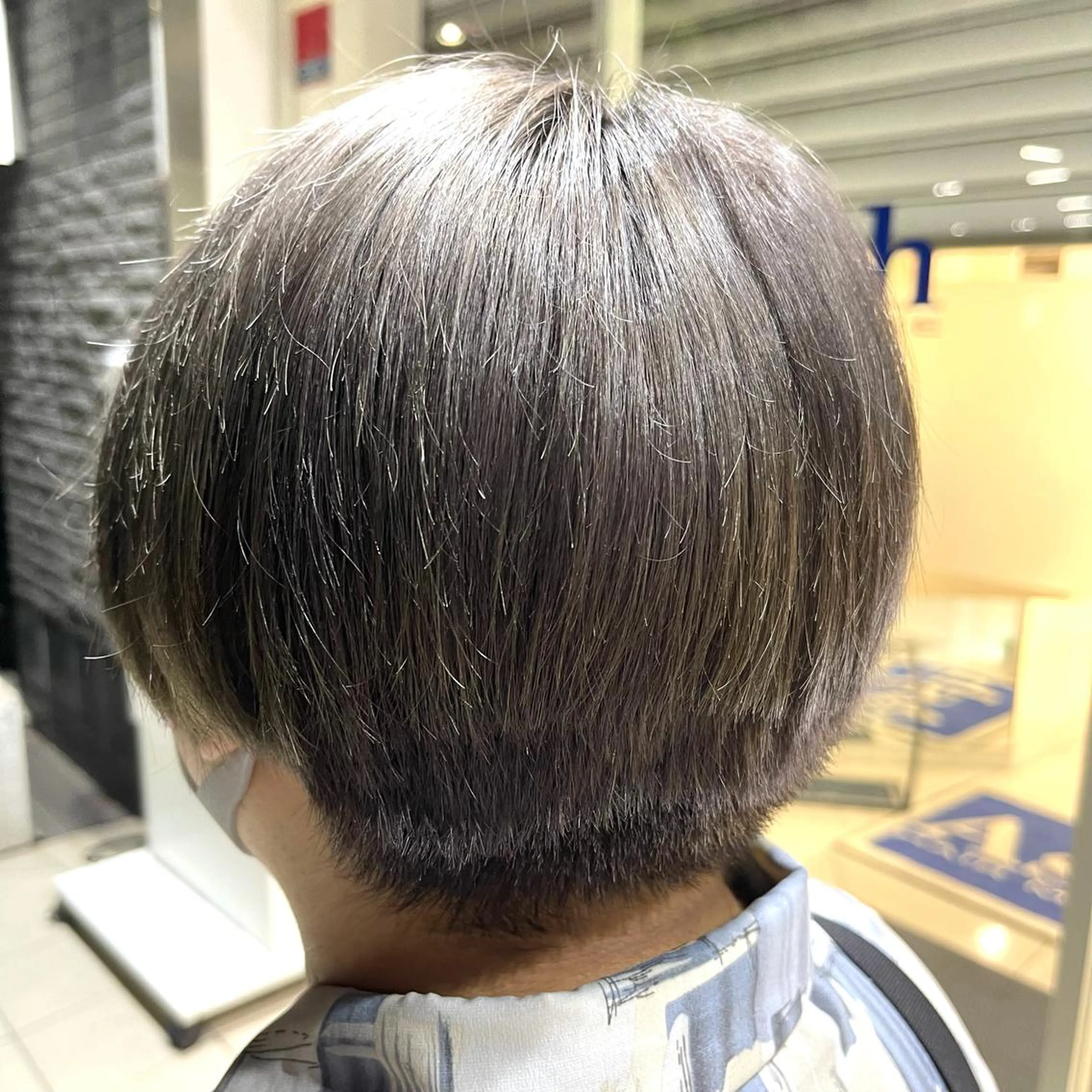 ショート カラー Ash浦安店 富谷 日菜乃のヘアスタイル