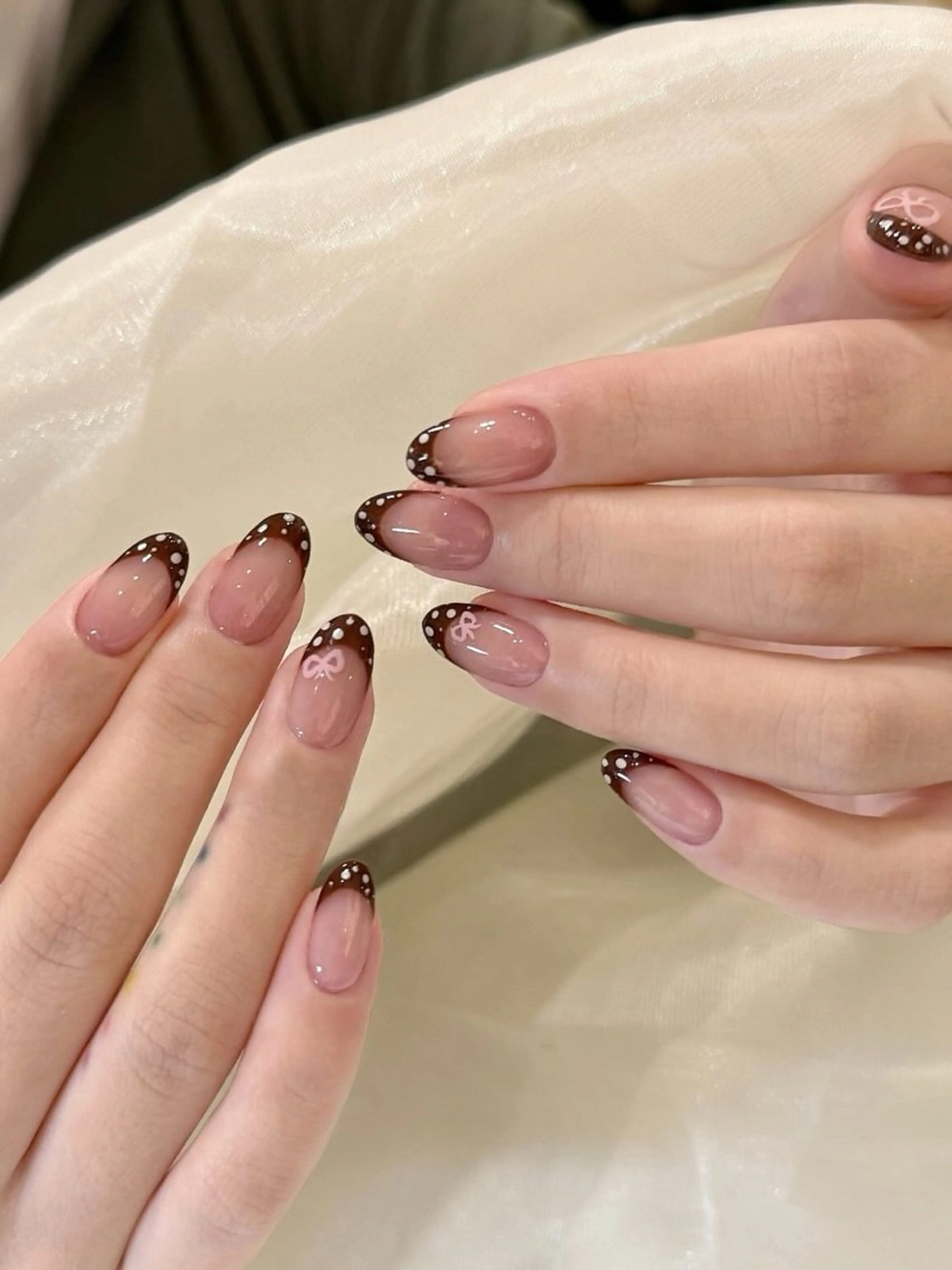 ネイル アートネイル チークネイル 氷ネイル・うるうるネイル 韓国ネイル マグネットネイル ハンドネイル NAILS168 新大久保店のネイルデザイン