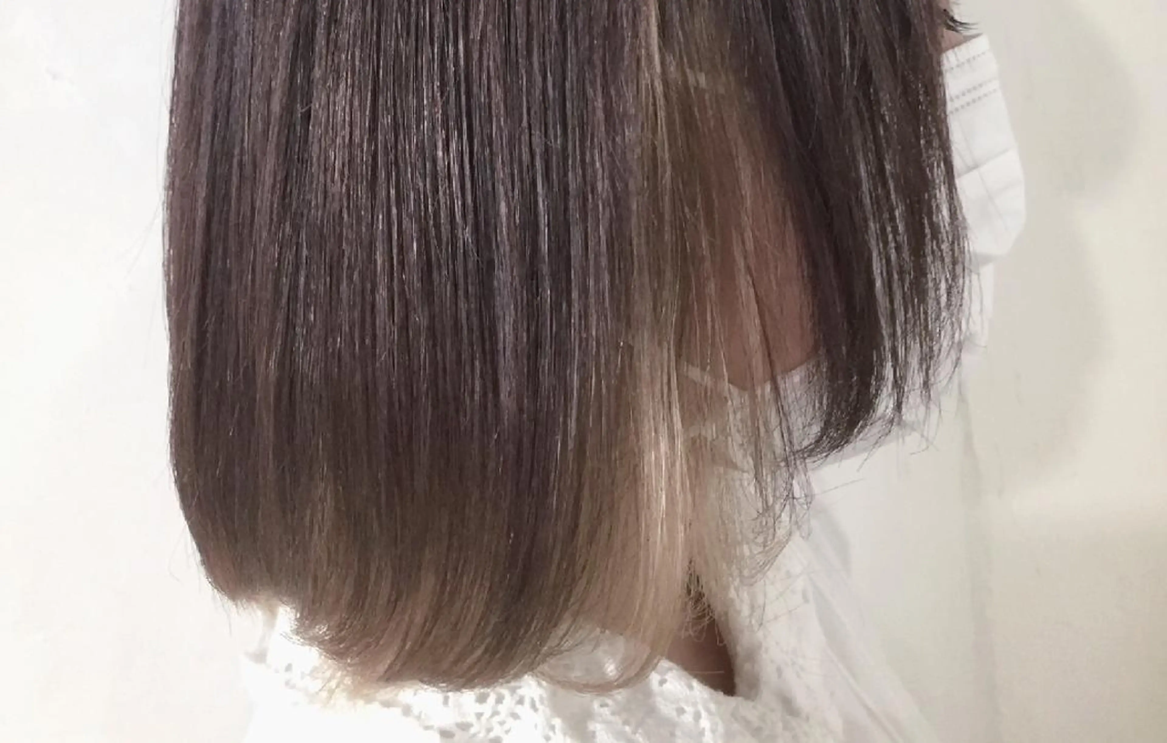 カラー ミディアム AnFye une qatllのヘアスタイル