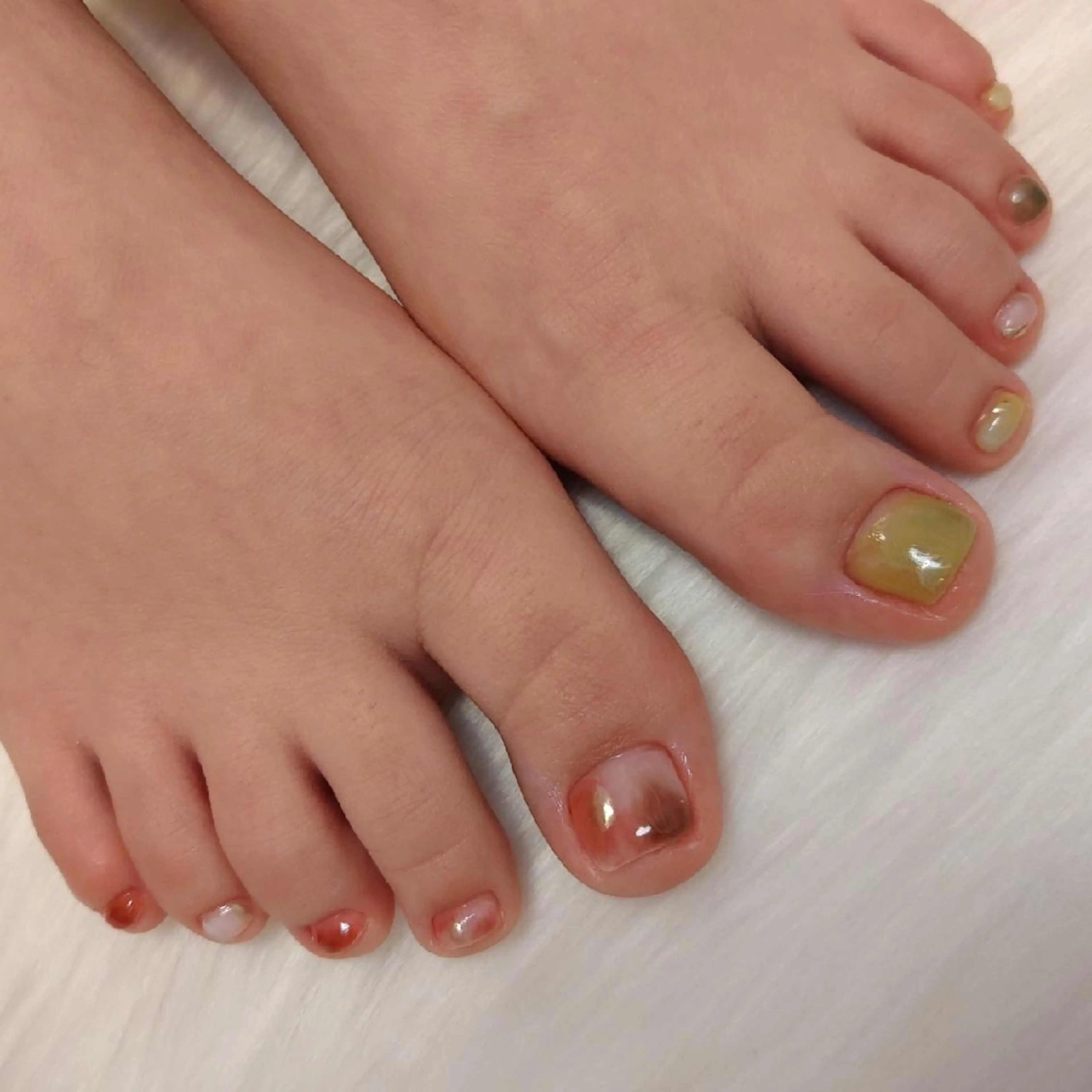 ネイル フットネイル 春ネイル ジェヌインネイル 河内のネイルデザイン