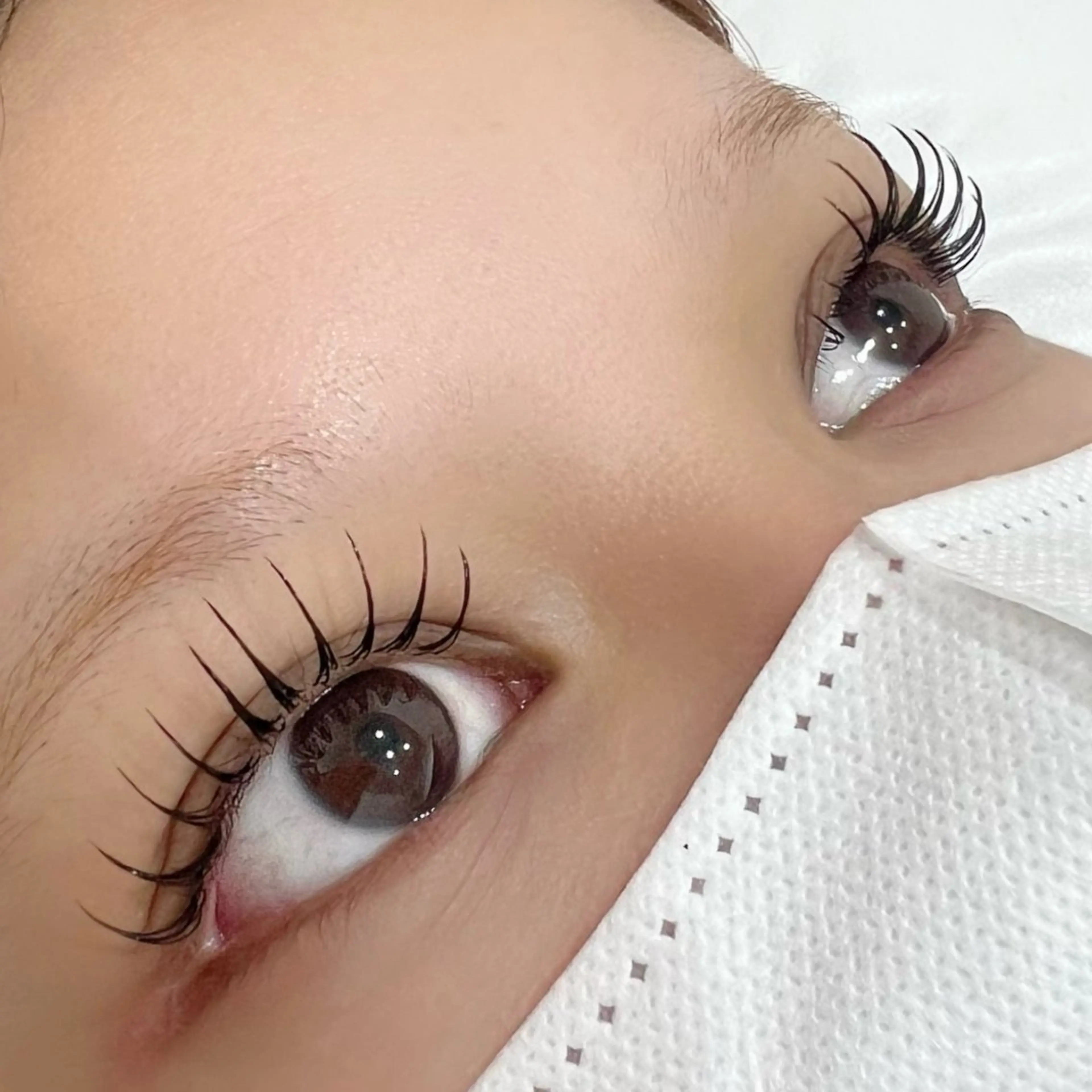 マツエク・マツパ フラットラッシュ マツエク omii salon 守山店: ayumiのマツエク・マツパデザイン