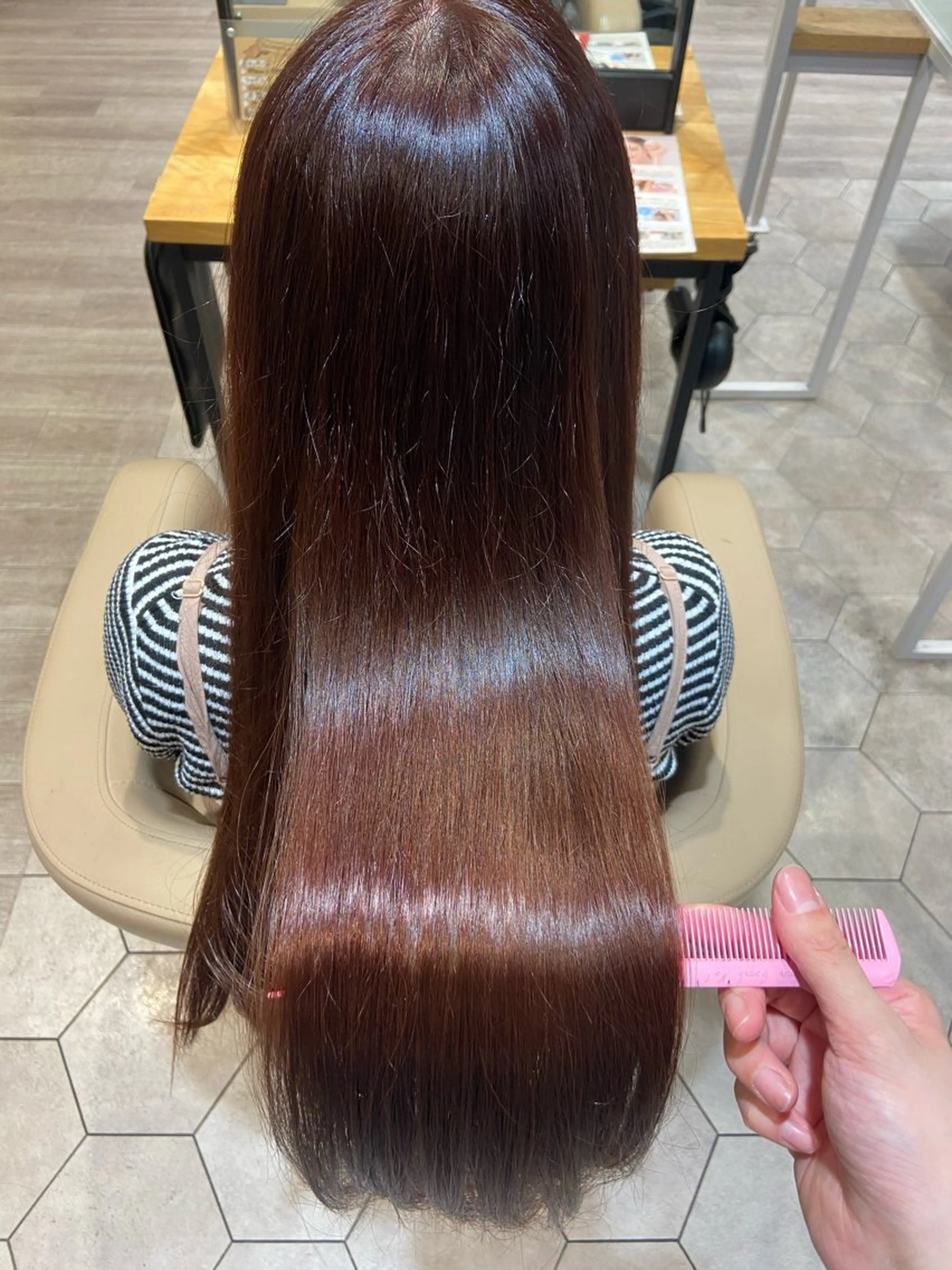 ロング HAIR&MAKE EARTHセンター南店所属・髪質改善✨/ 透明カラー🫧れいなのヘアスタイル