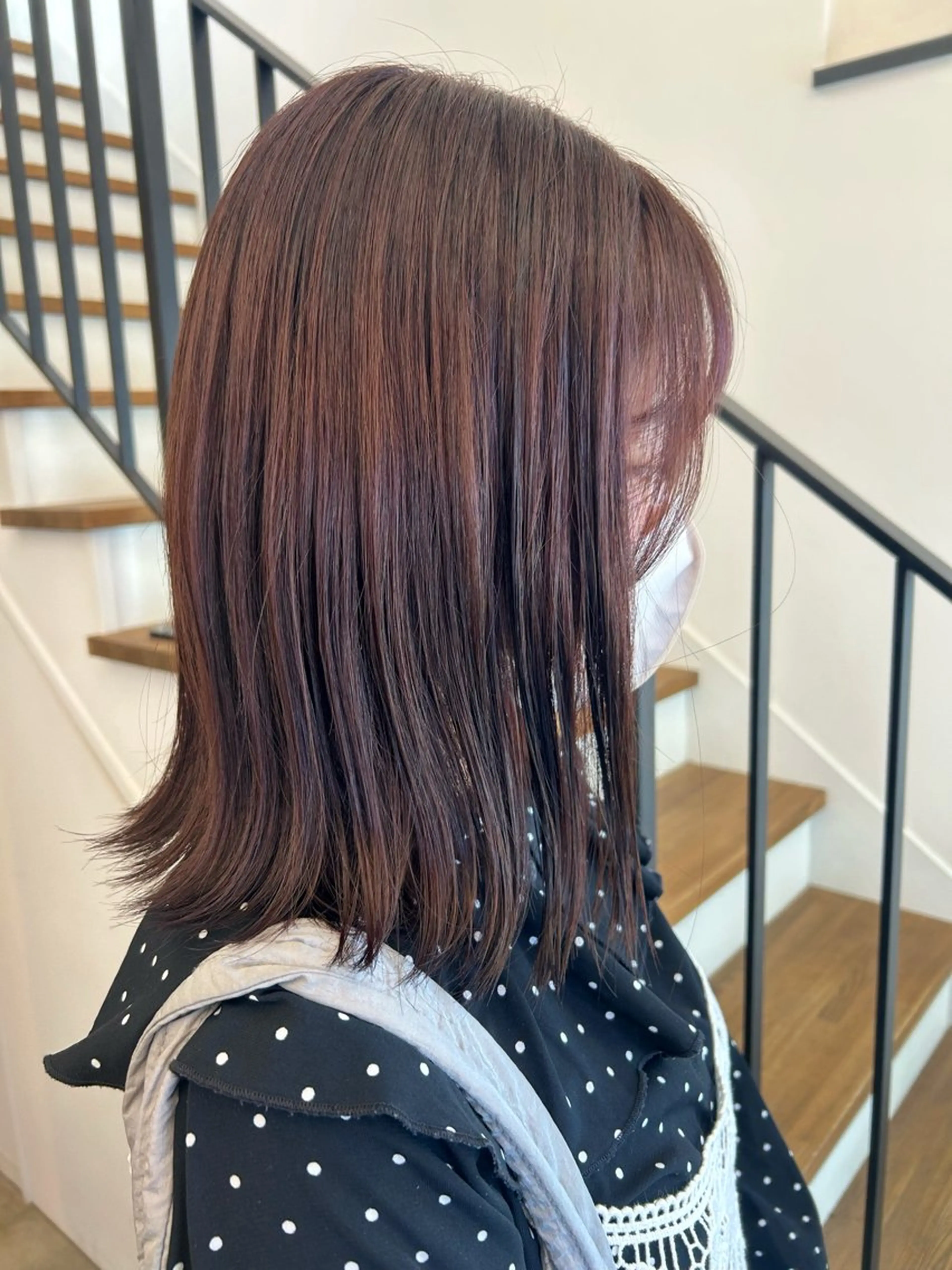 ミディアム ヘアカラー 本澤 朋香のヘアスタイル