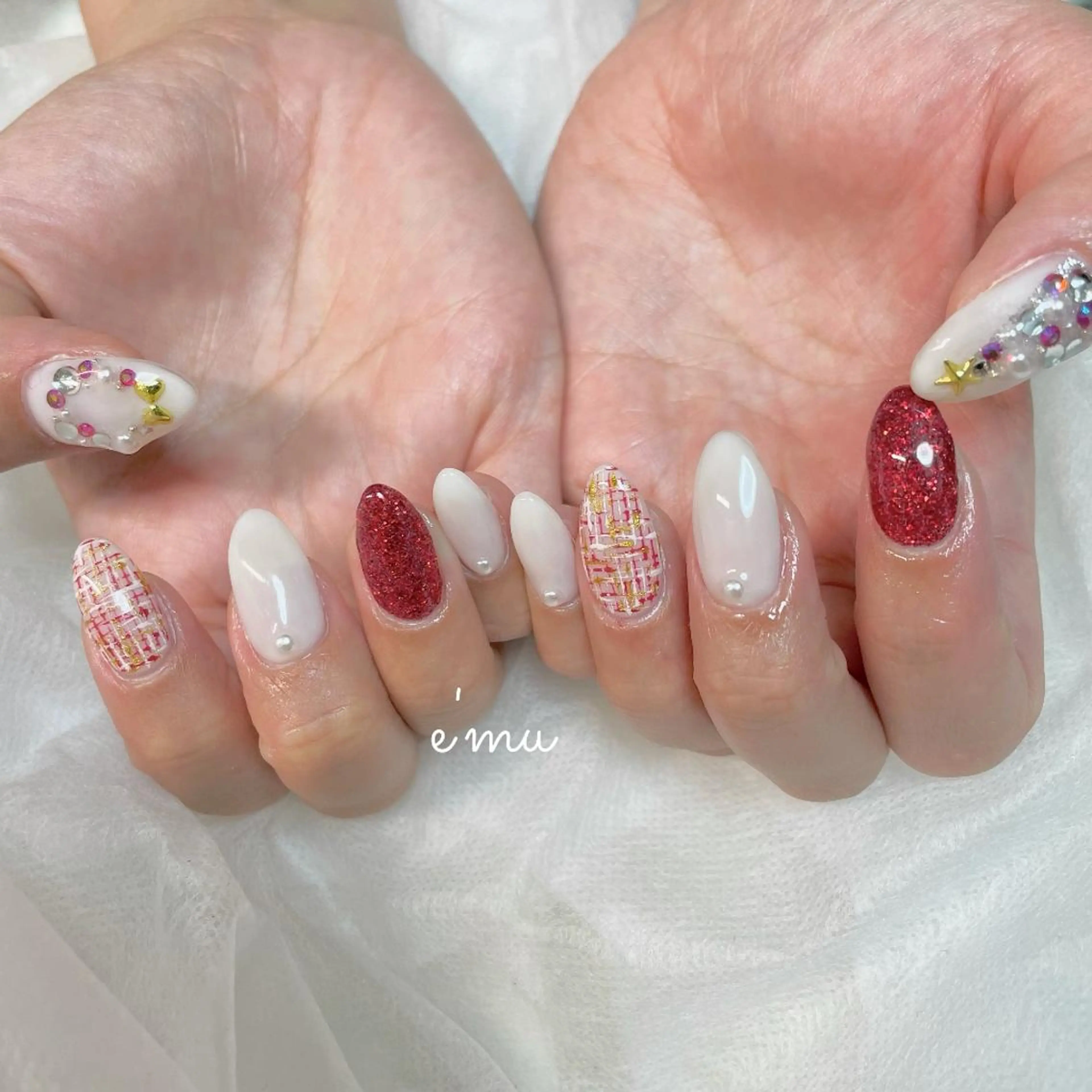 ネイル ツイードネイル 冬ネイル クリスマス nail salon e'mu💐のネイルデザイン
