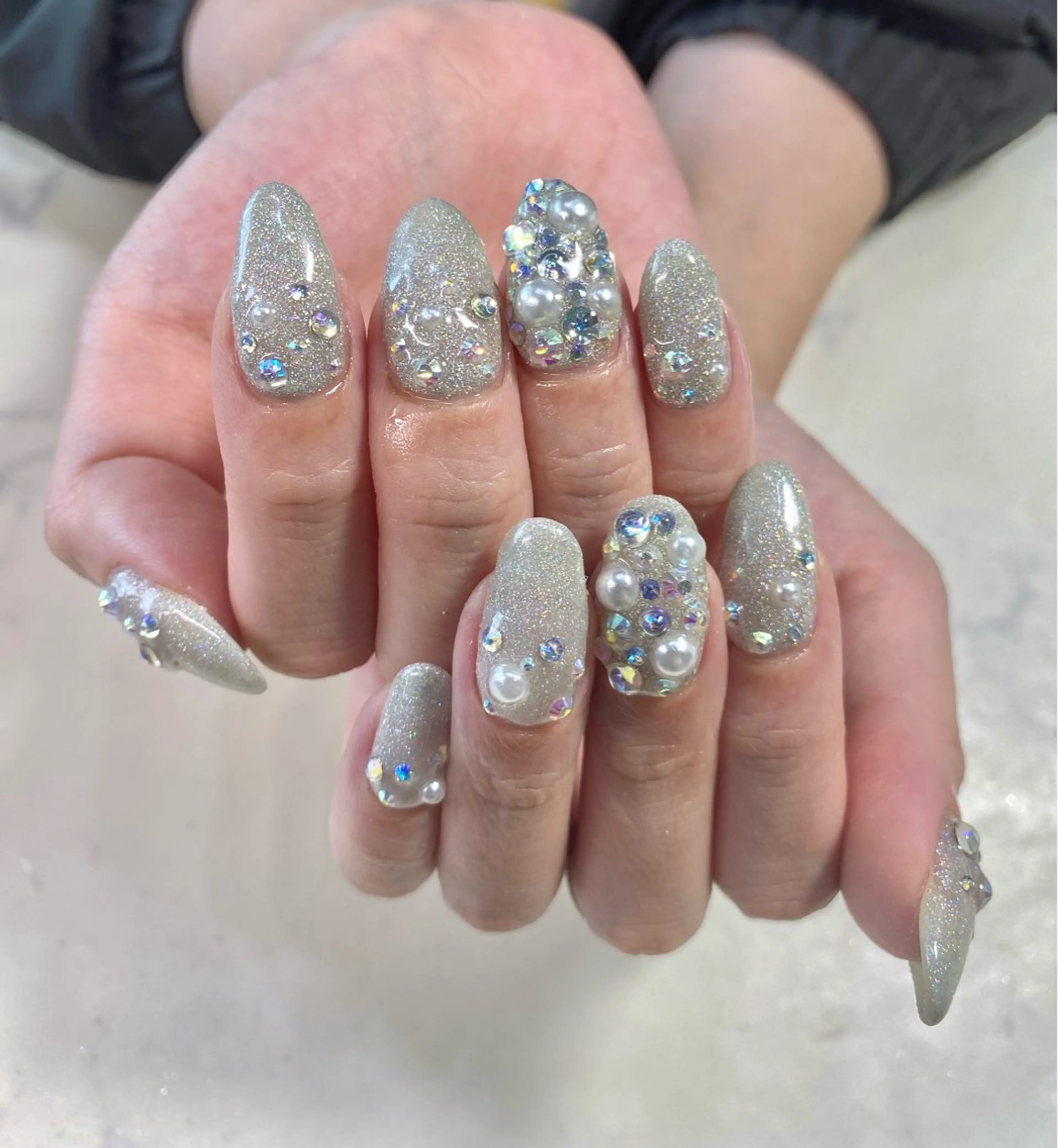 ネイル ワンカラーネイル ストーンネイル Nail Salon Three所属・Three いわなべのネイルデザイン