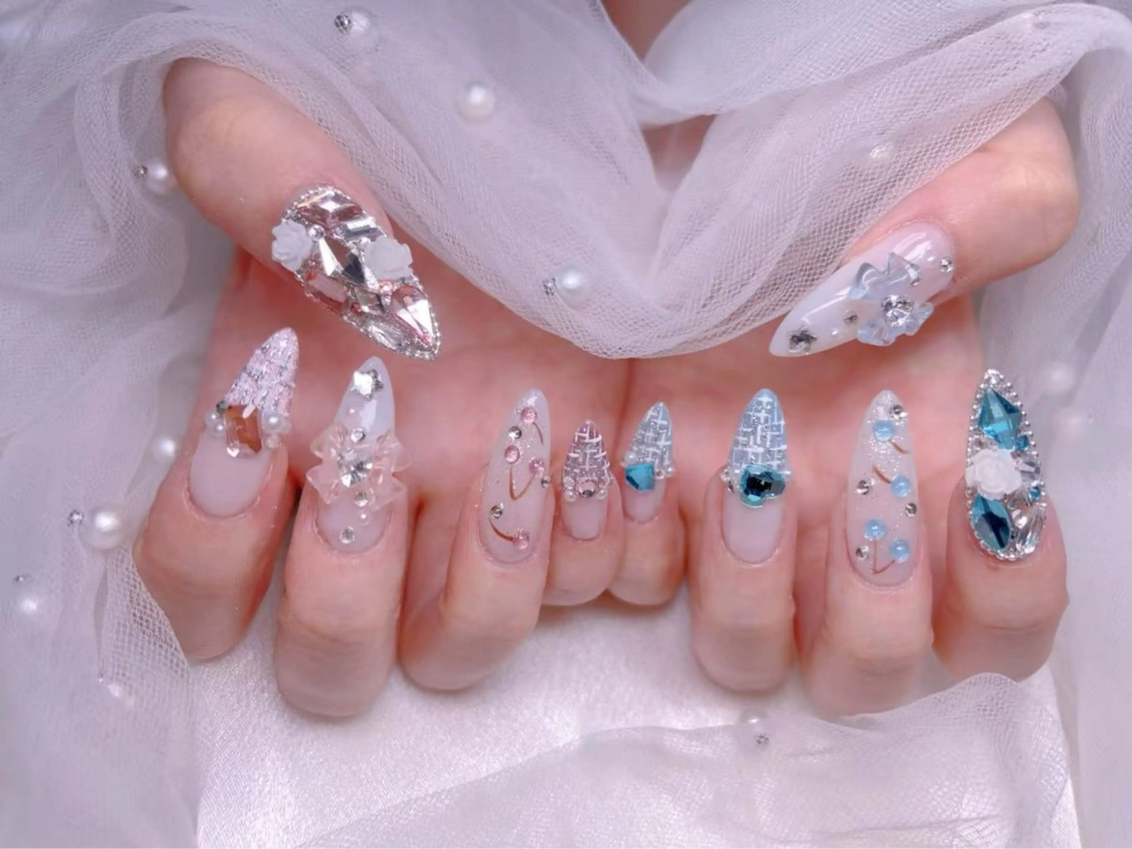 ネイル UMI ネイルサロン新宿🎀のネイルデザイン