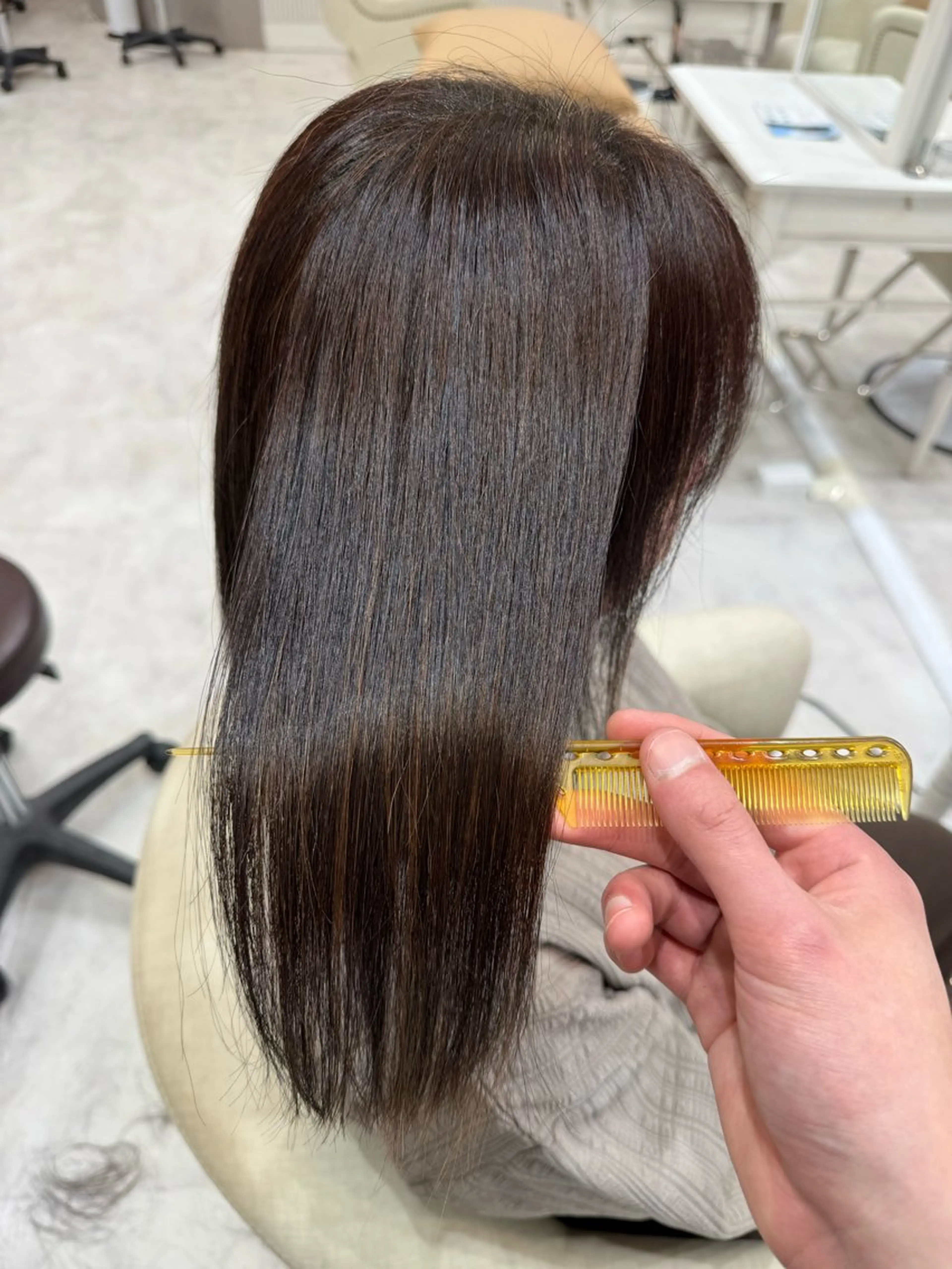 【美髪髪質改善】カット＋カラー＋美髪酸熱トリートメントの写真