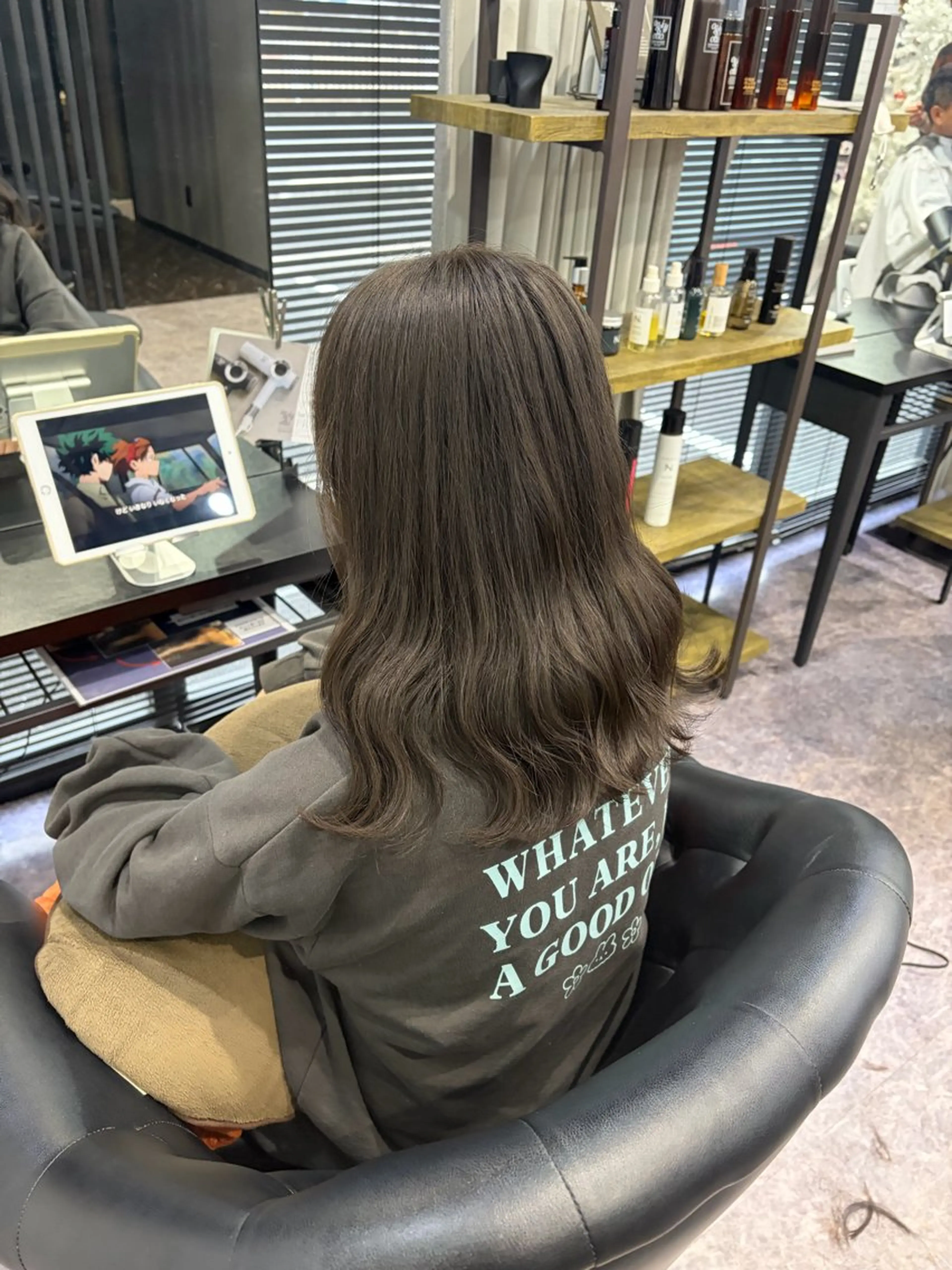 セミロング カラー カット ヘアカラー 友滝 真菜美のヘアスタイル