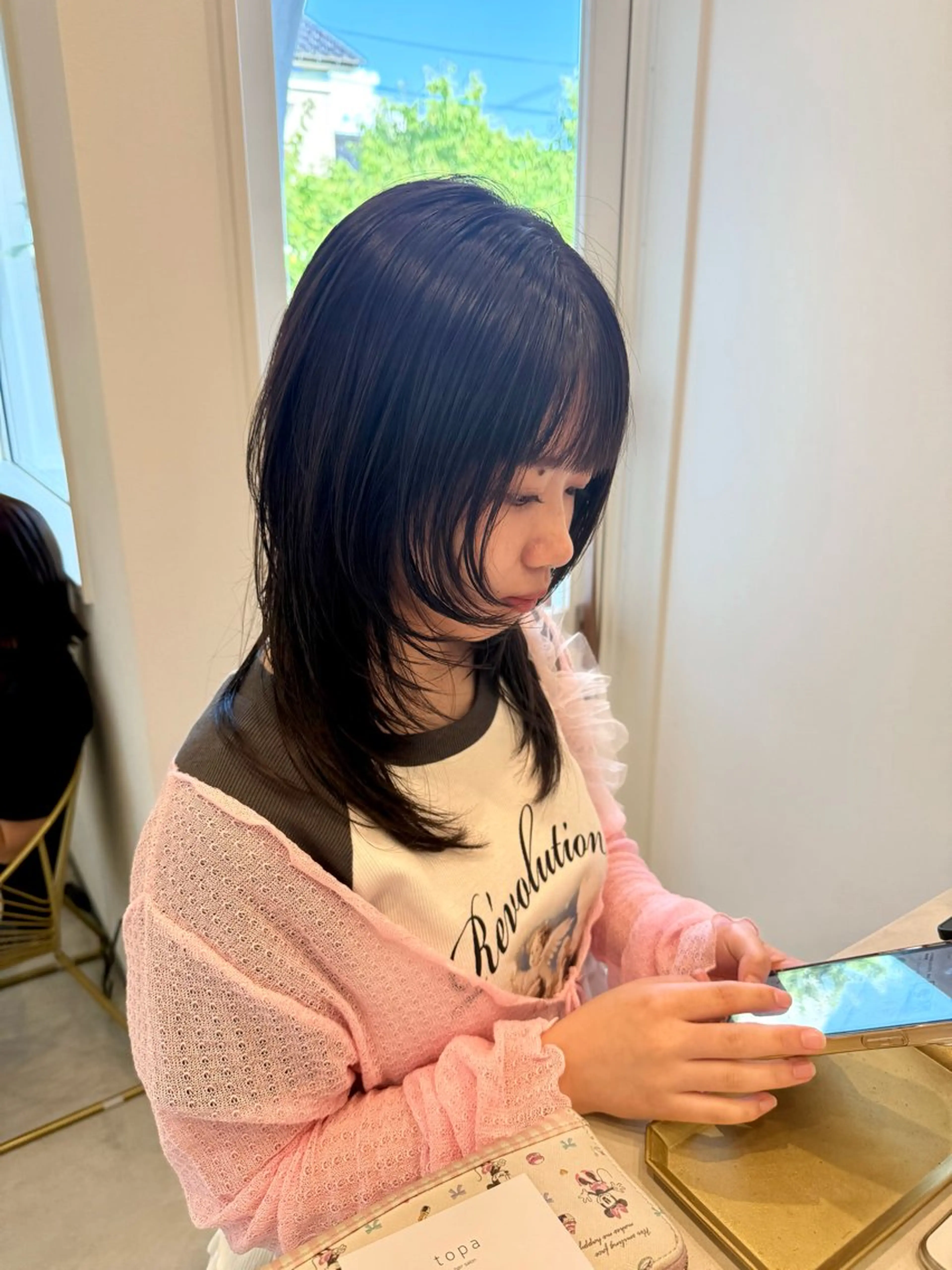 セミロング 山元 くるみのヘアスタイル