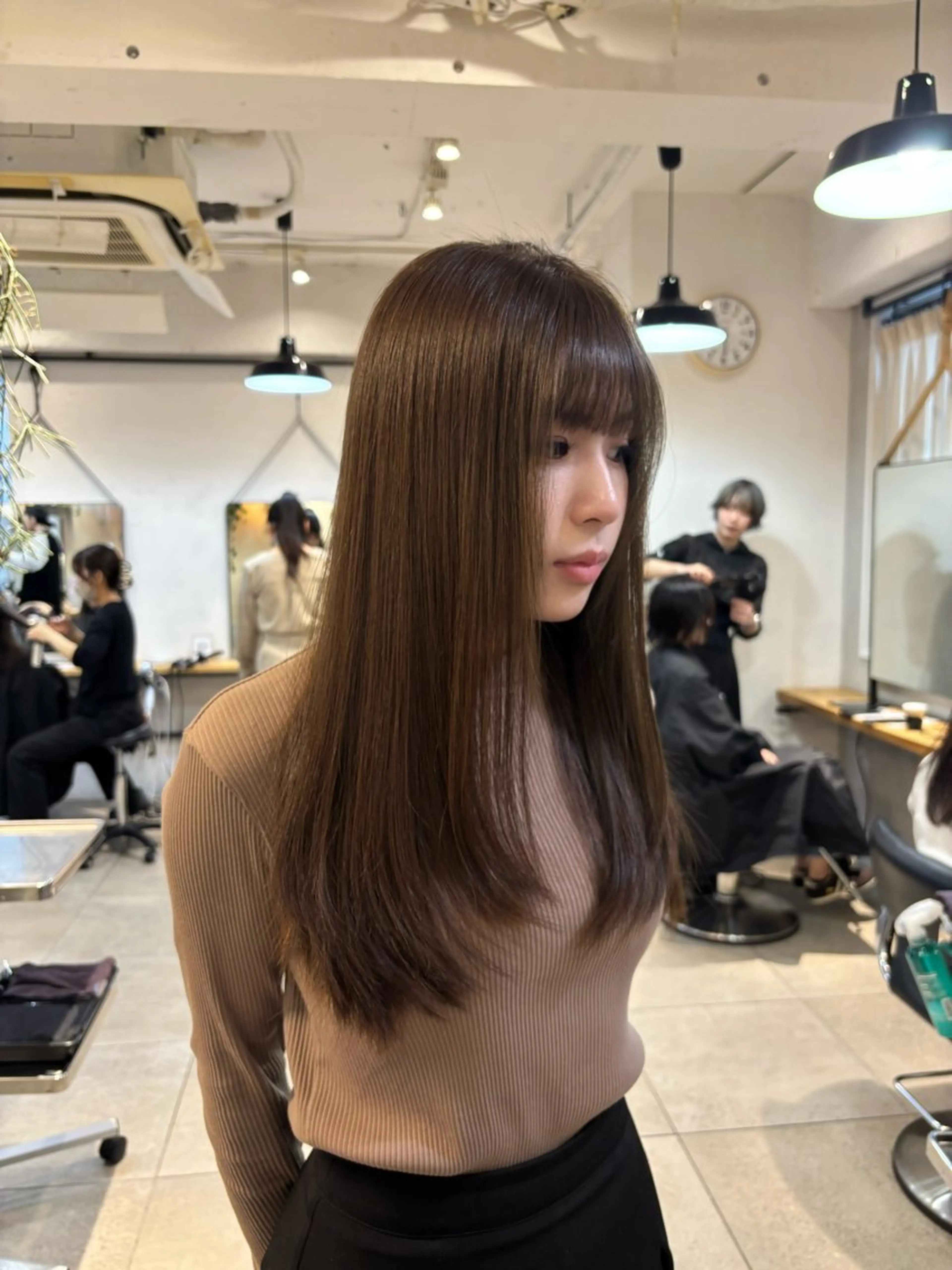 ロング ヘアカラー トリートメント 盛れる透明感カラー・ momokaのヘアスタイル