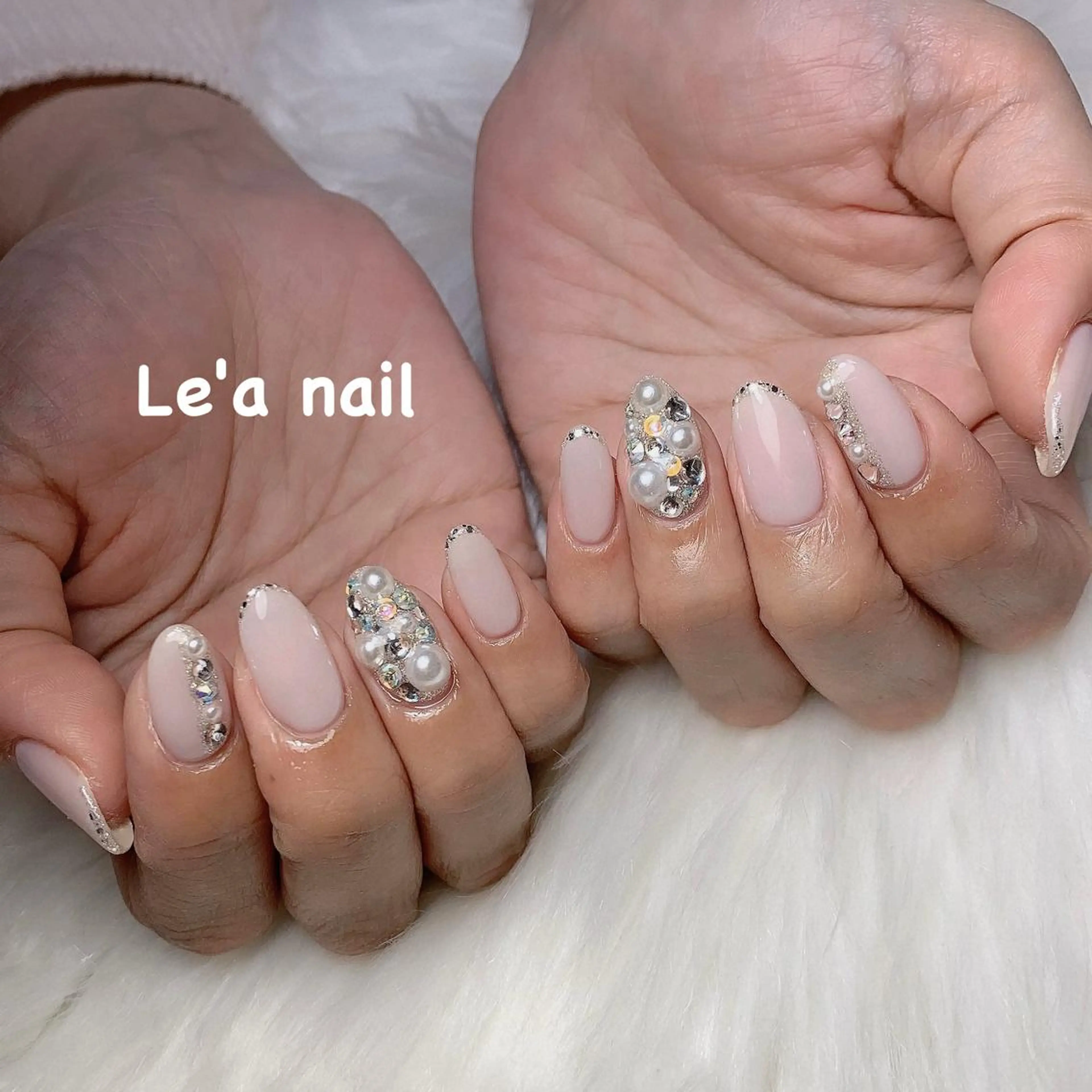 ネイル ブライダルネイル 'mm  (ミリ) ＭＡＮＡＭＩのネイルデザイン