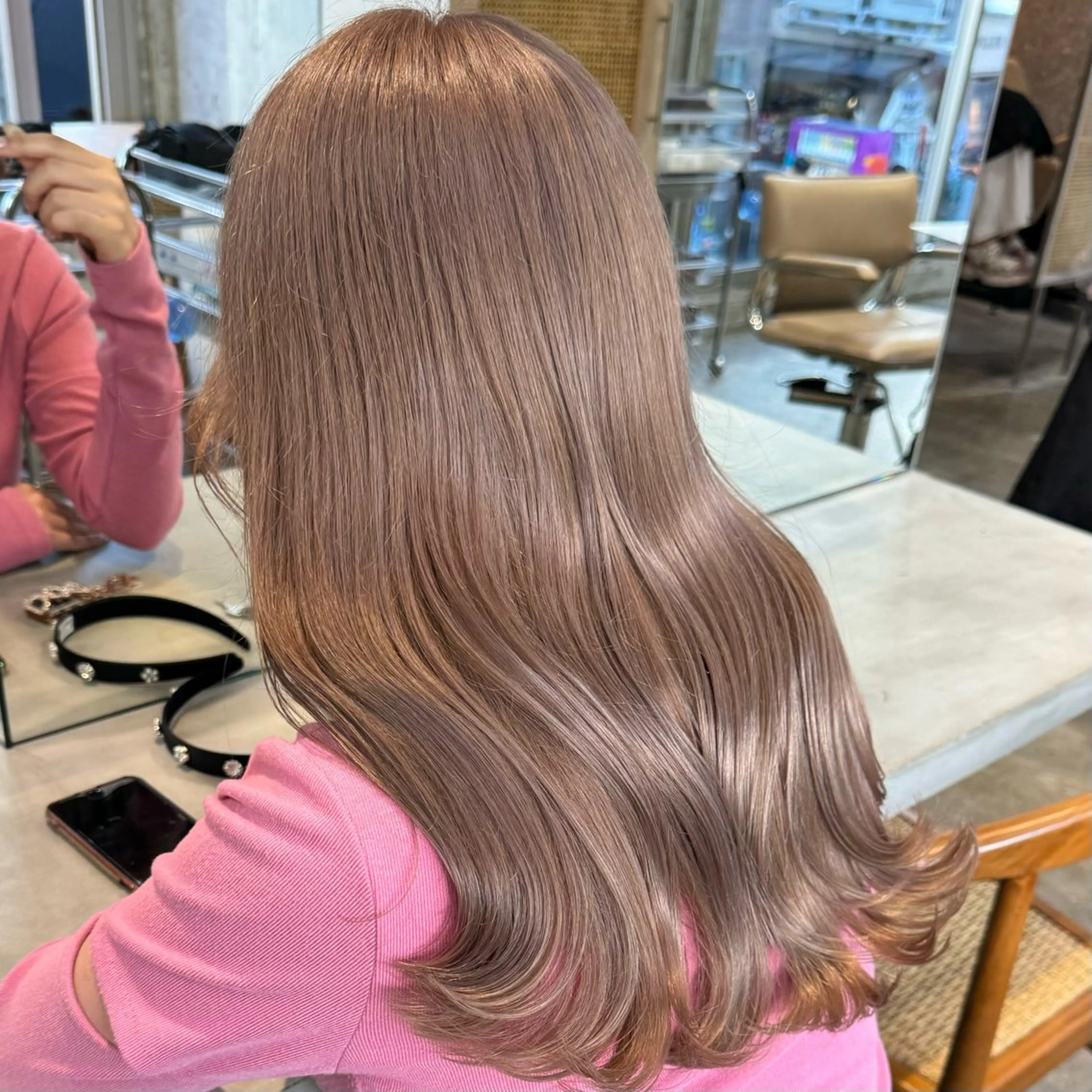 セミロング カラー ヘアカラー ミルクティーベージュ /sara💛のヘアスタイル