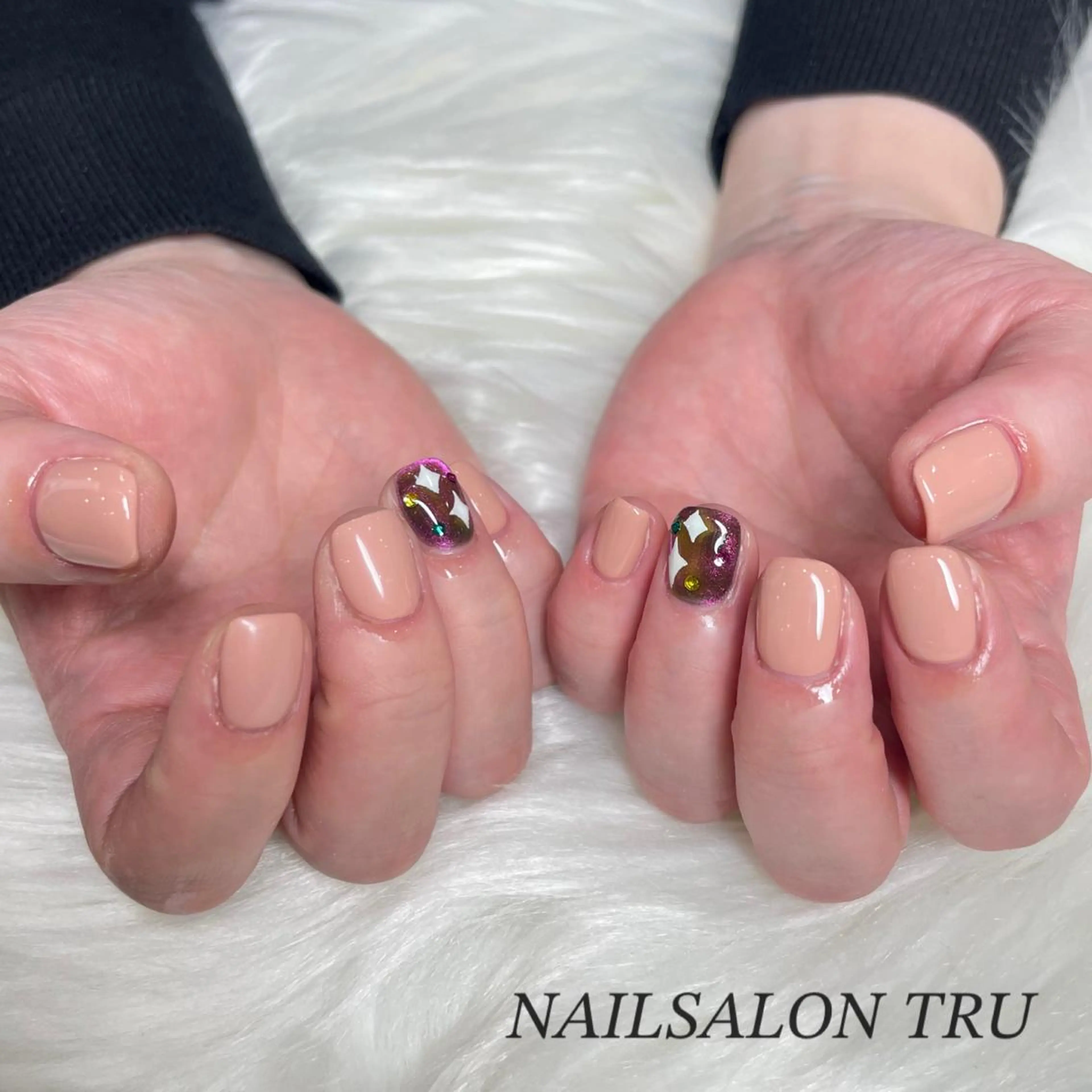 ネイル 𝐼𝑁𝑂𝑈𝐸 𝑀𝐼𝐴のネイルデザイン