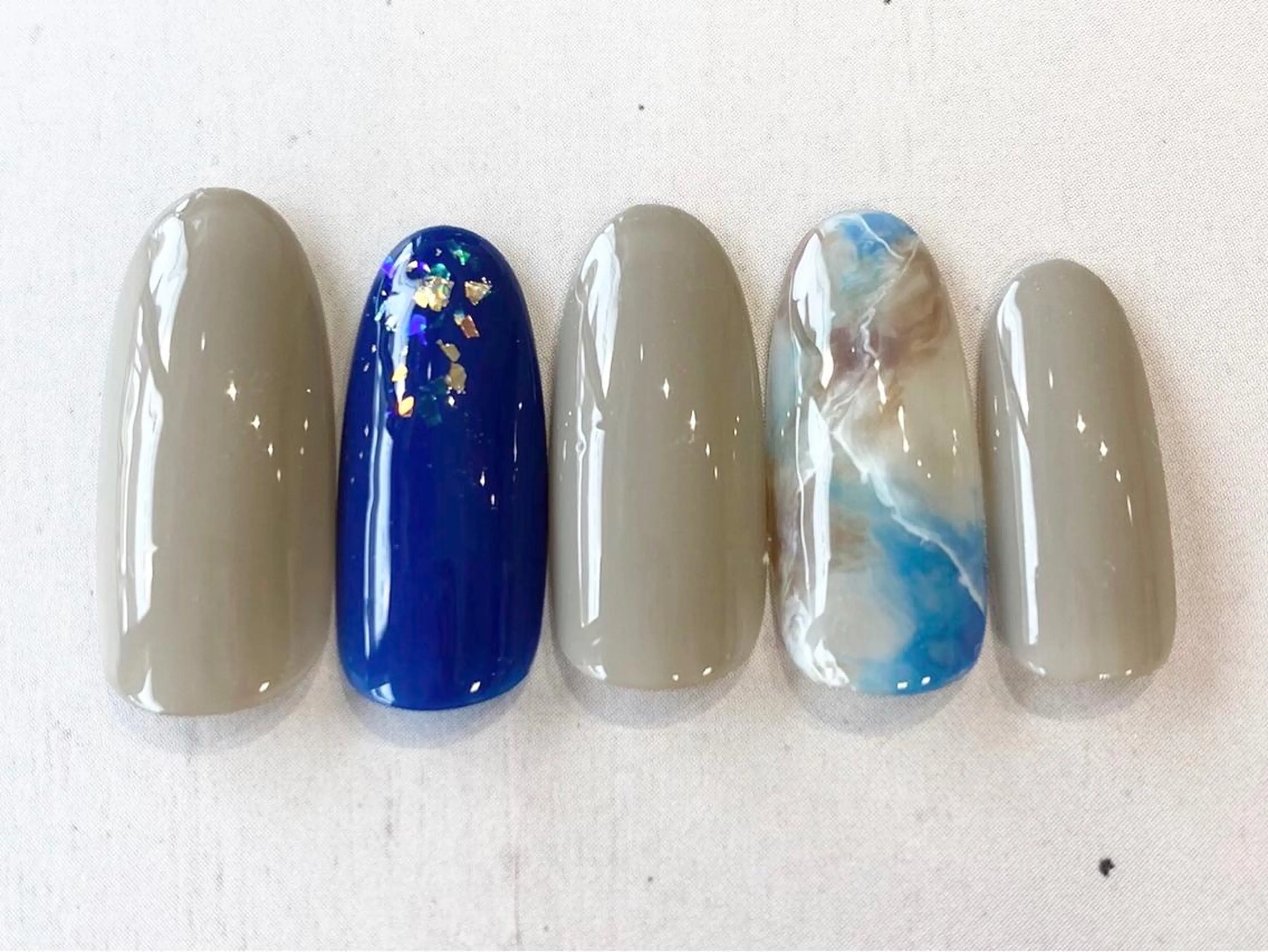 ミディアム ネイル Nail salon mewのネイルデザイン