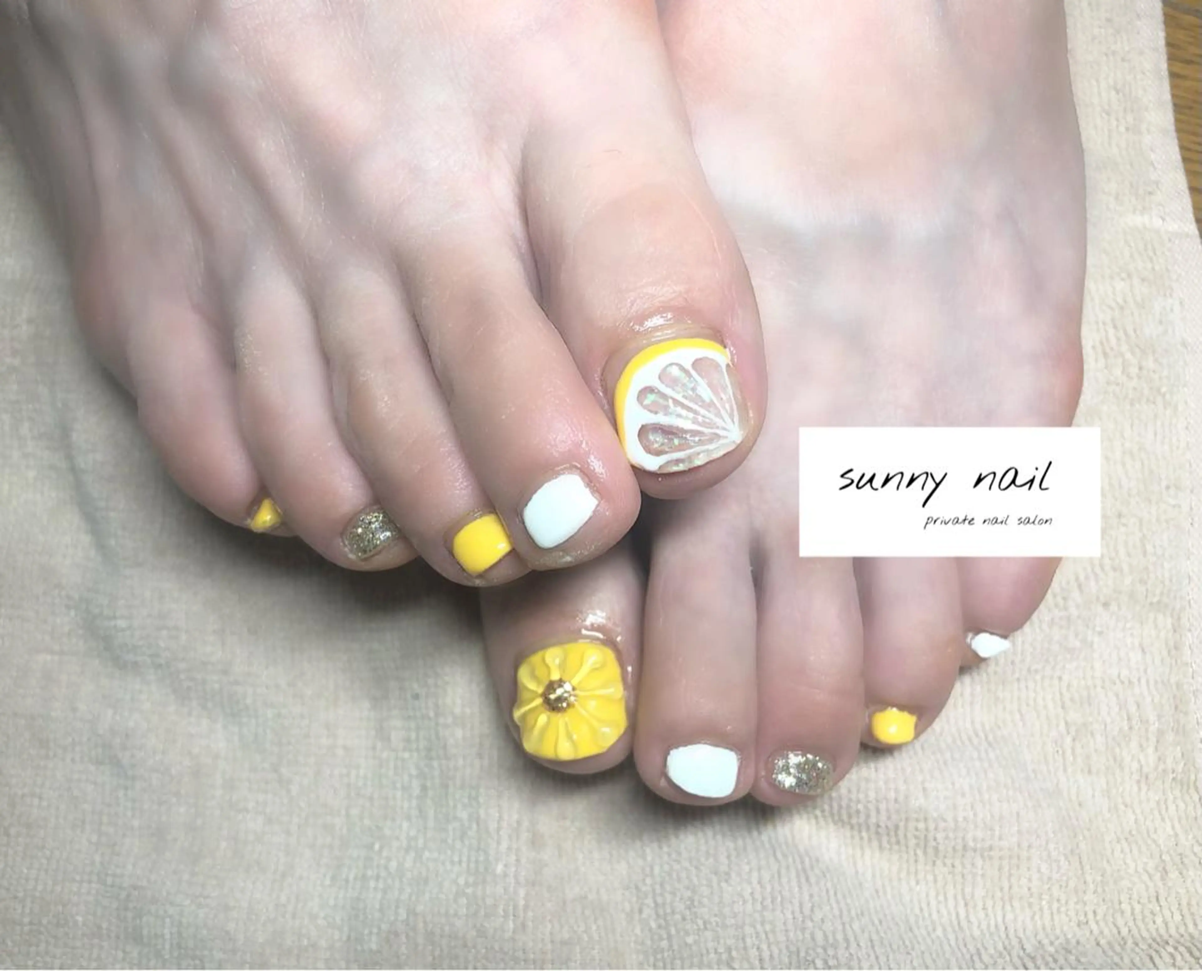 ネイル フットネイル ジェルネイル ニュアンスネイル パラジェル sunny nailのネイルデザイン