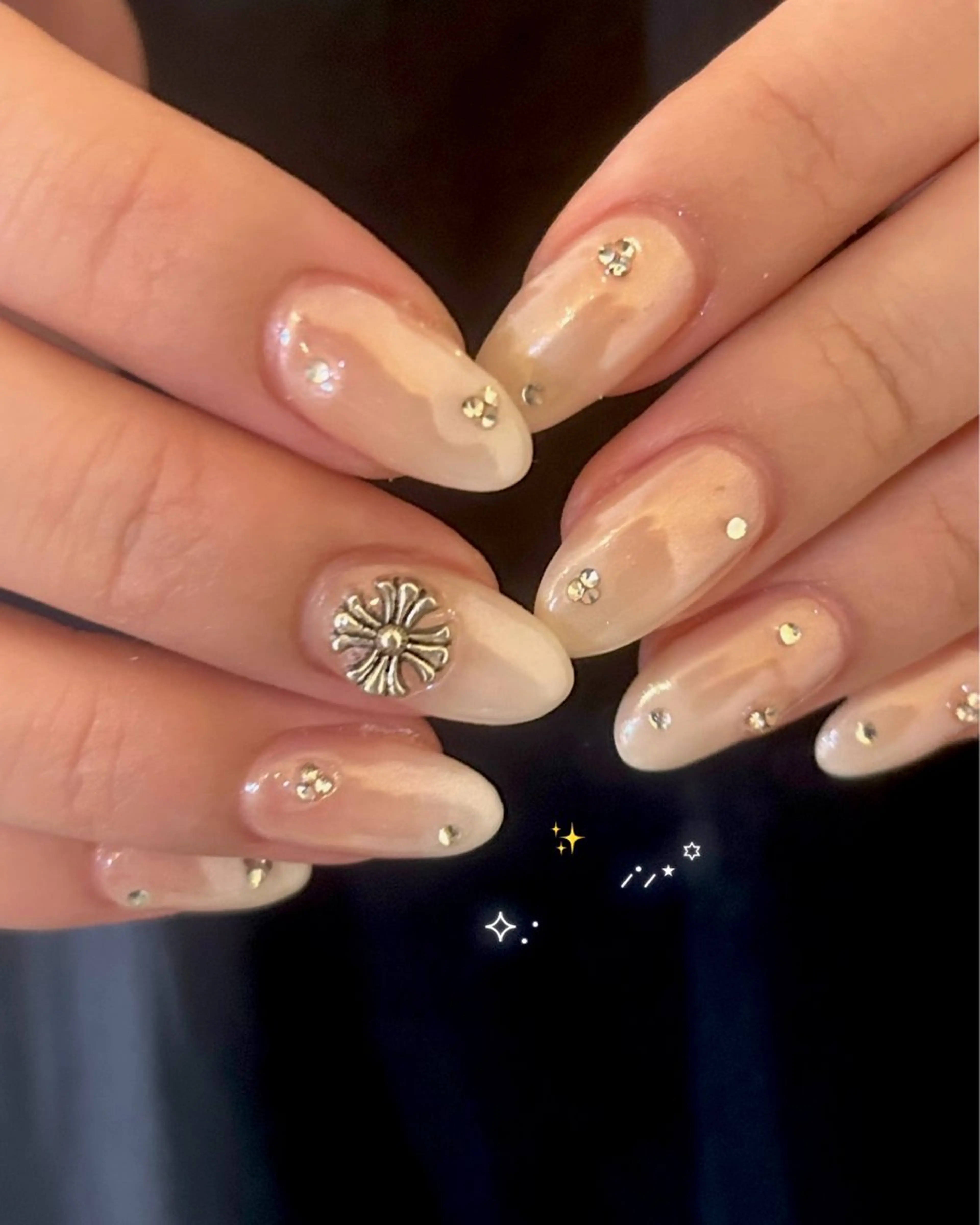 ネイル ハンドネイル EmaNail🎀 Haaruのネイルデザイン