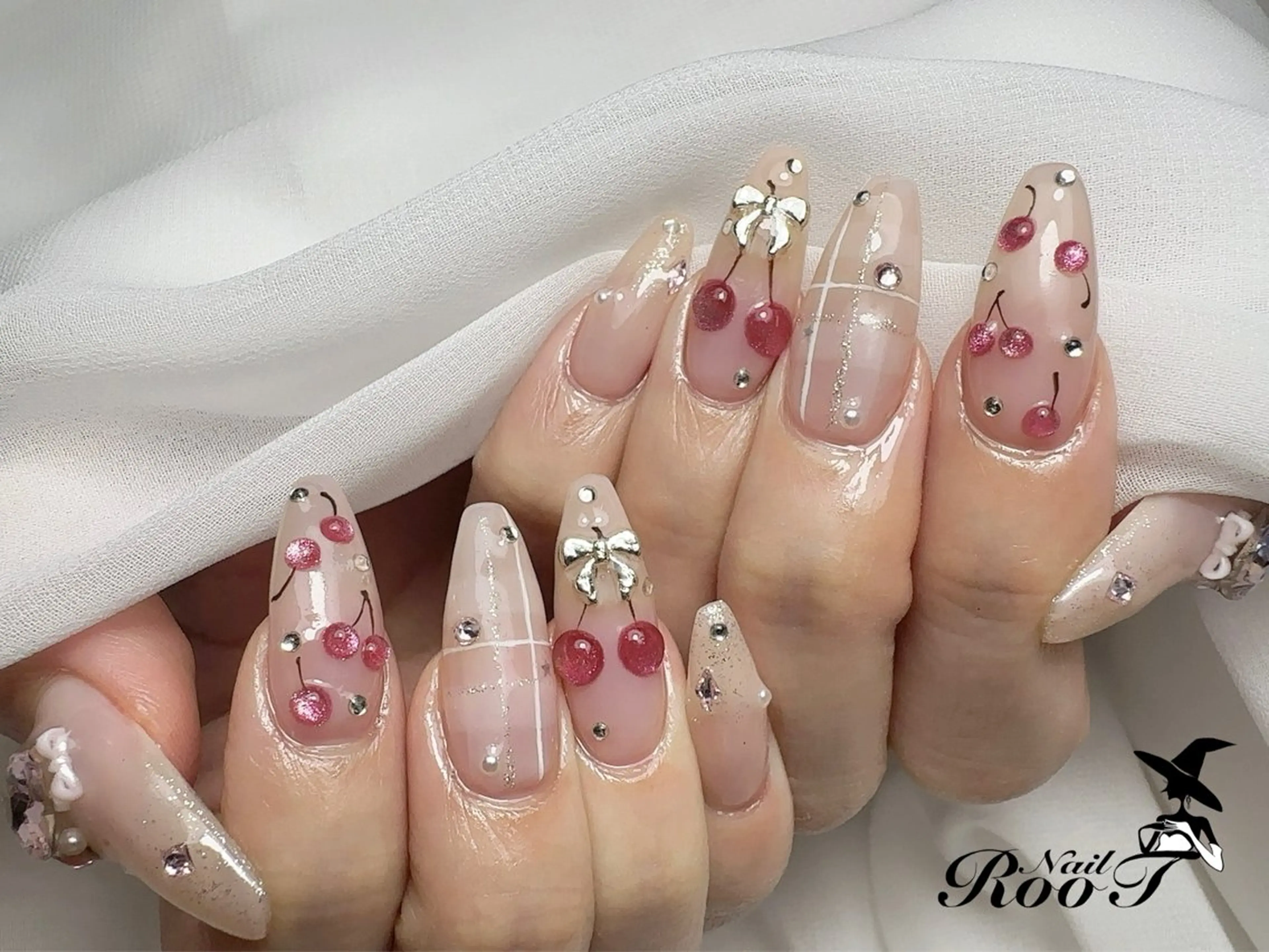 ネイル ハンドネイル RooT Nailのネイルデザイン