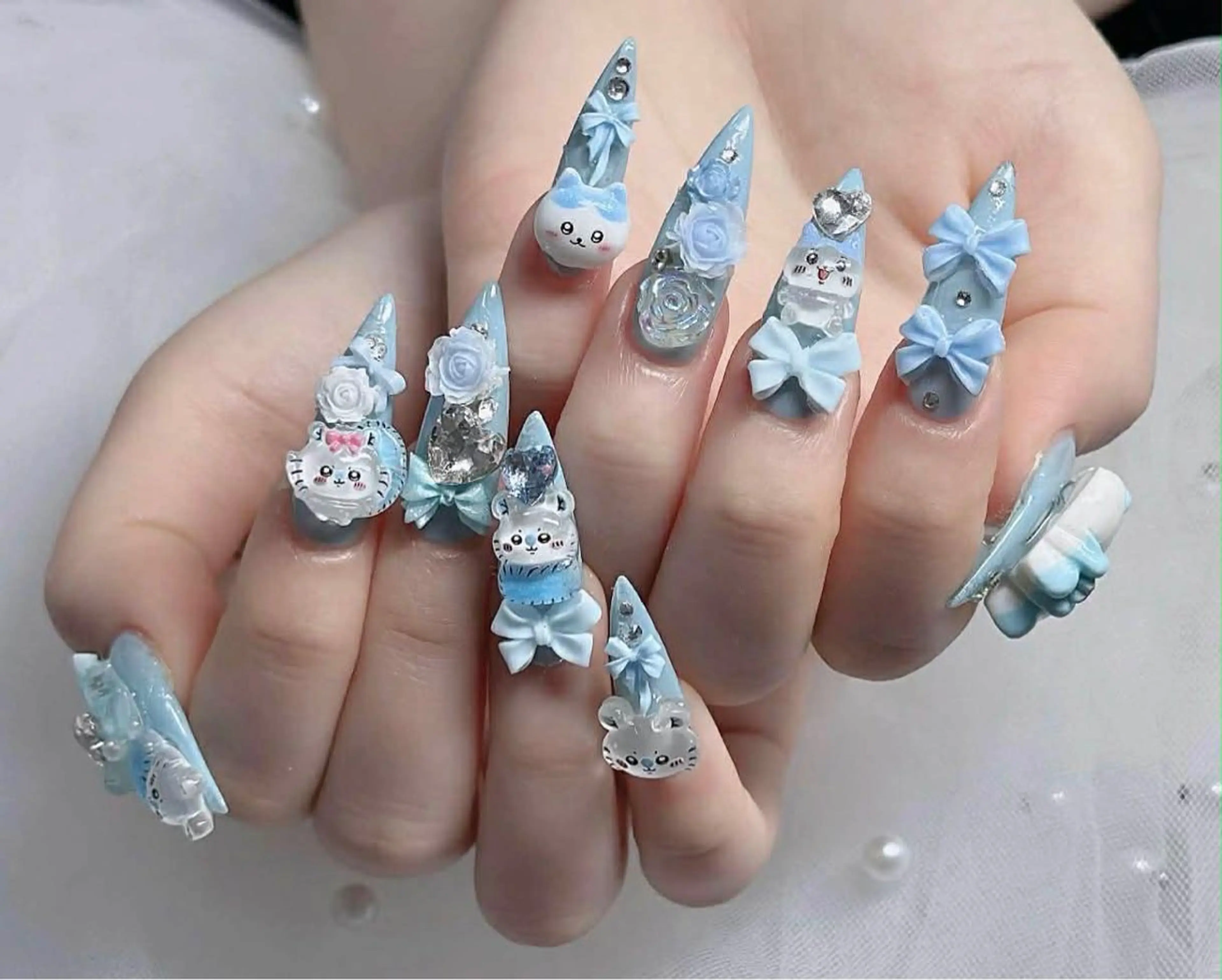 ネイル アートネイル ボルドー フレンチネイル ジェルネイル 氷ネイル・うるうるネイル ハンドネイル Julie Nails所属・Nguyenthuy Linhのネイルデザイン