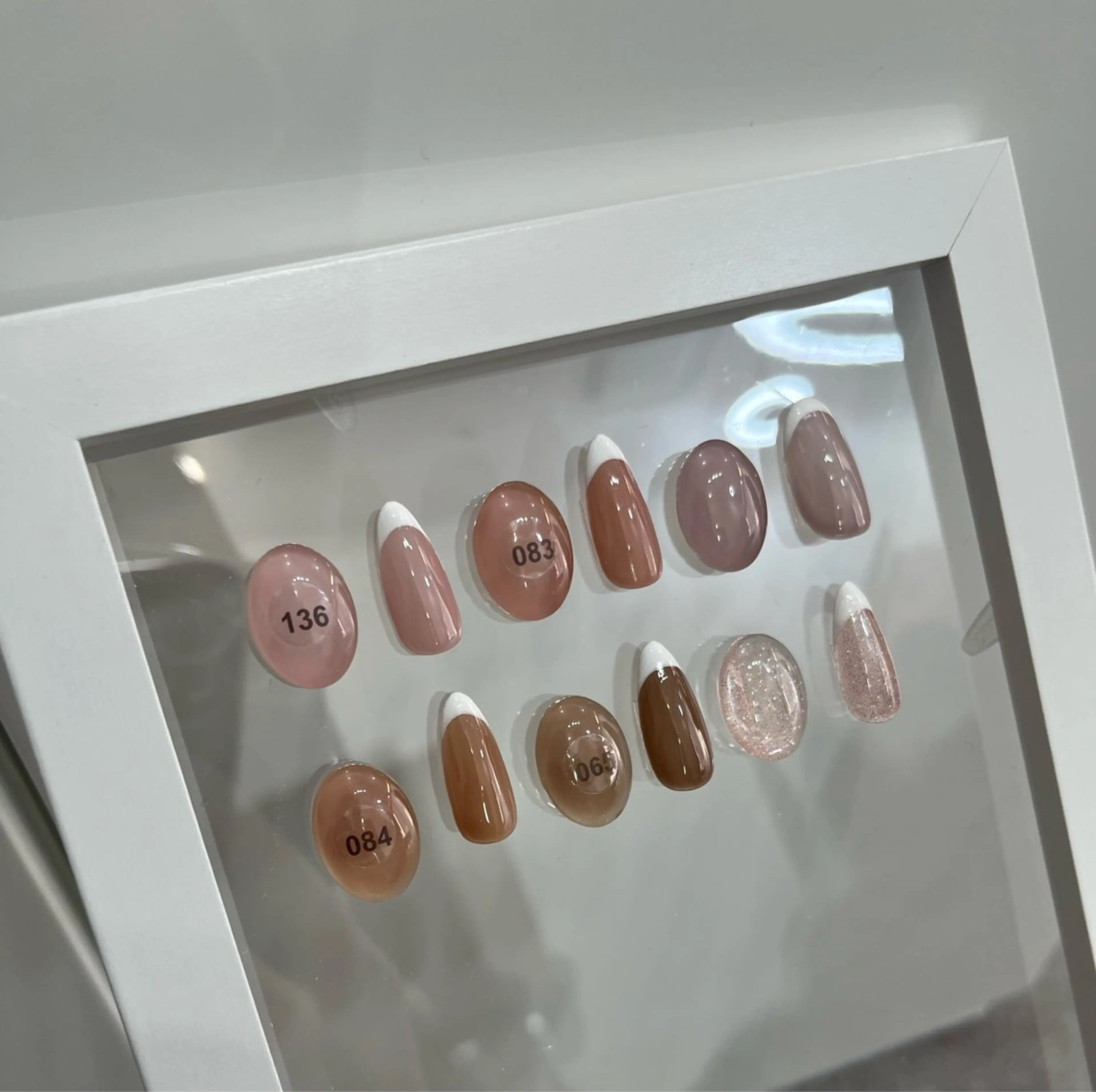 ネイル 鈴木 愛のネイルデザイン