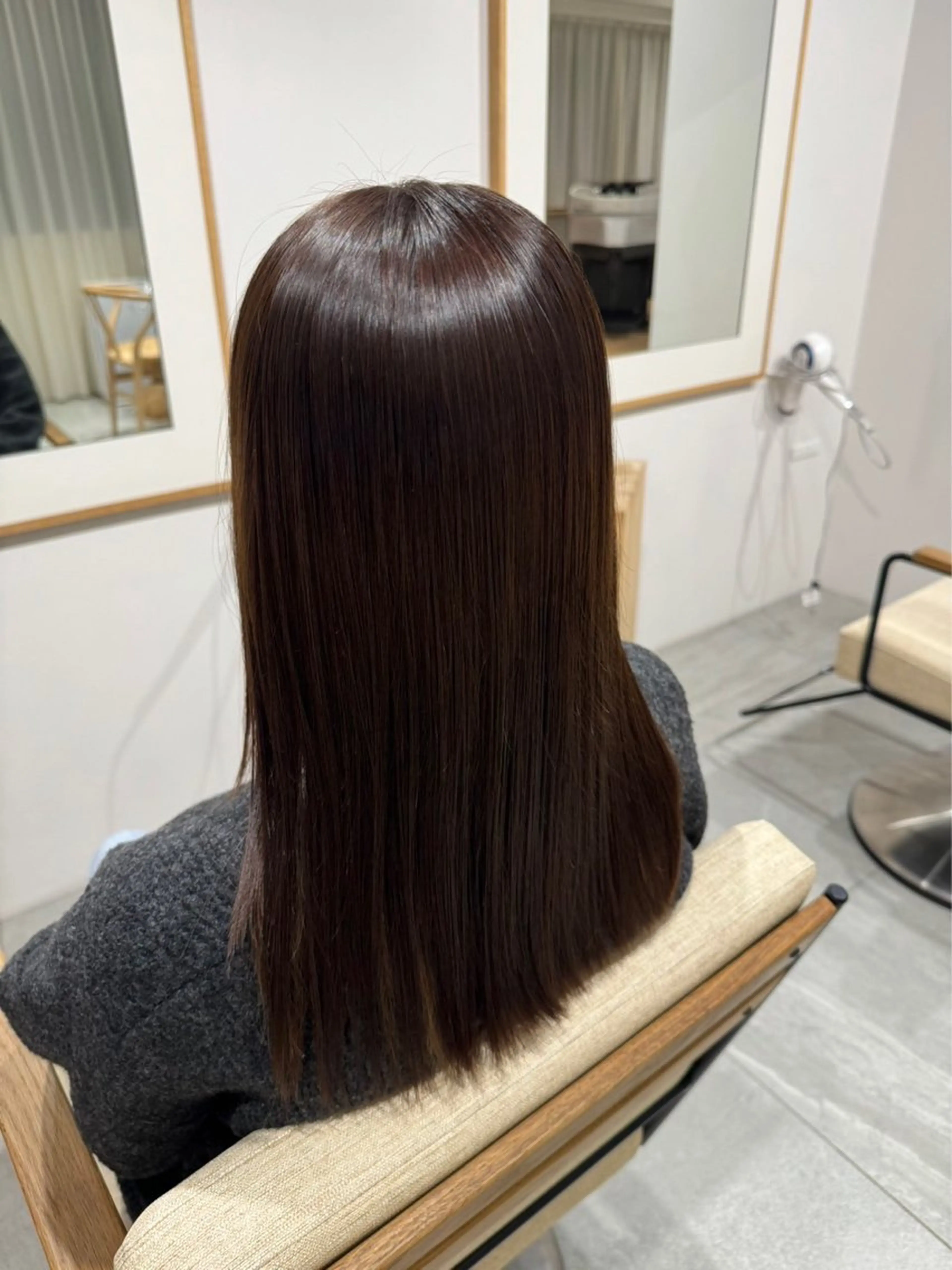 ミディアム ショート/ボブ/顔周 りレイヤー/RINAのヘアスタイル