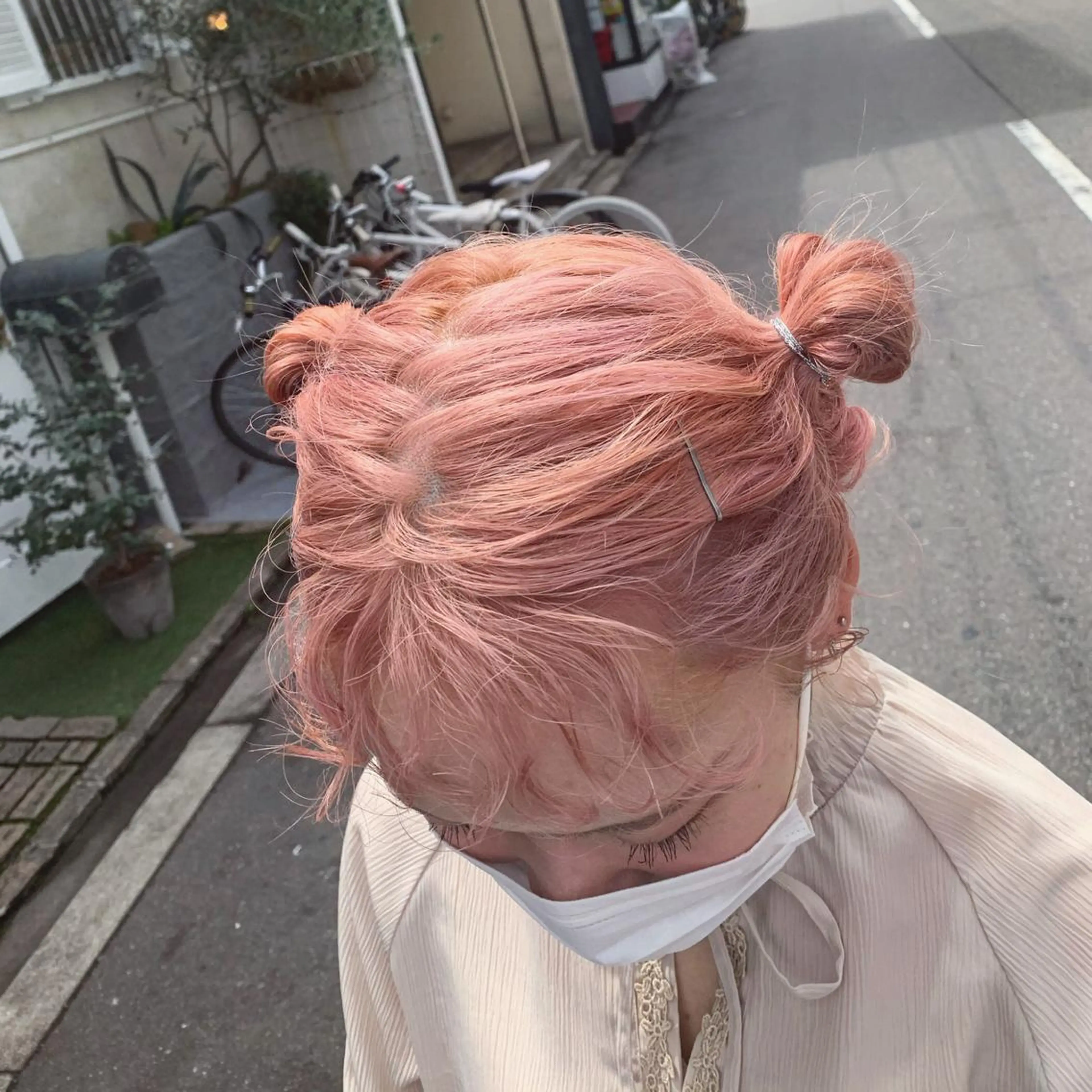 カラー ピンクカラー ハッシュカット カシマハヤトのヘアスタイル