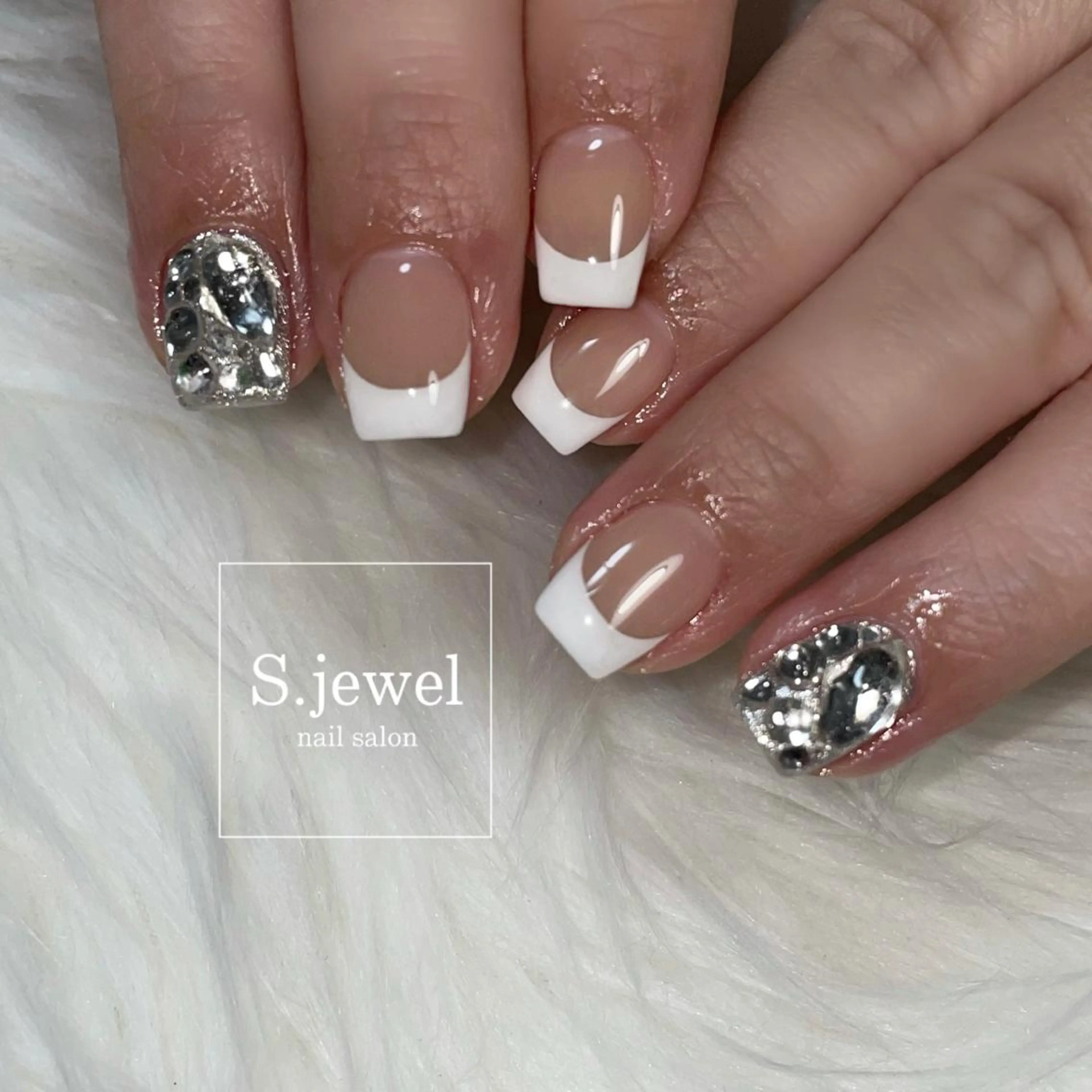 ネイル S. JEWELのネイルデザイン